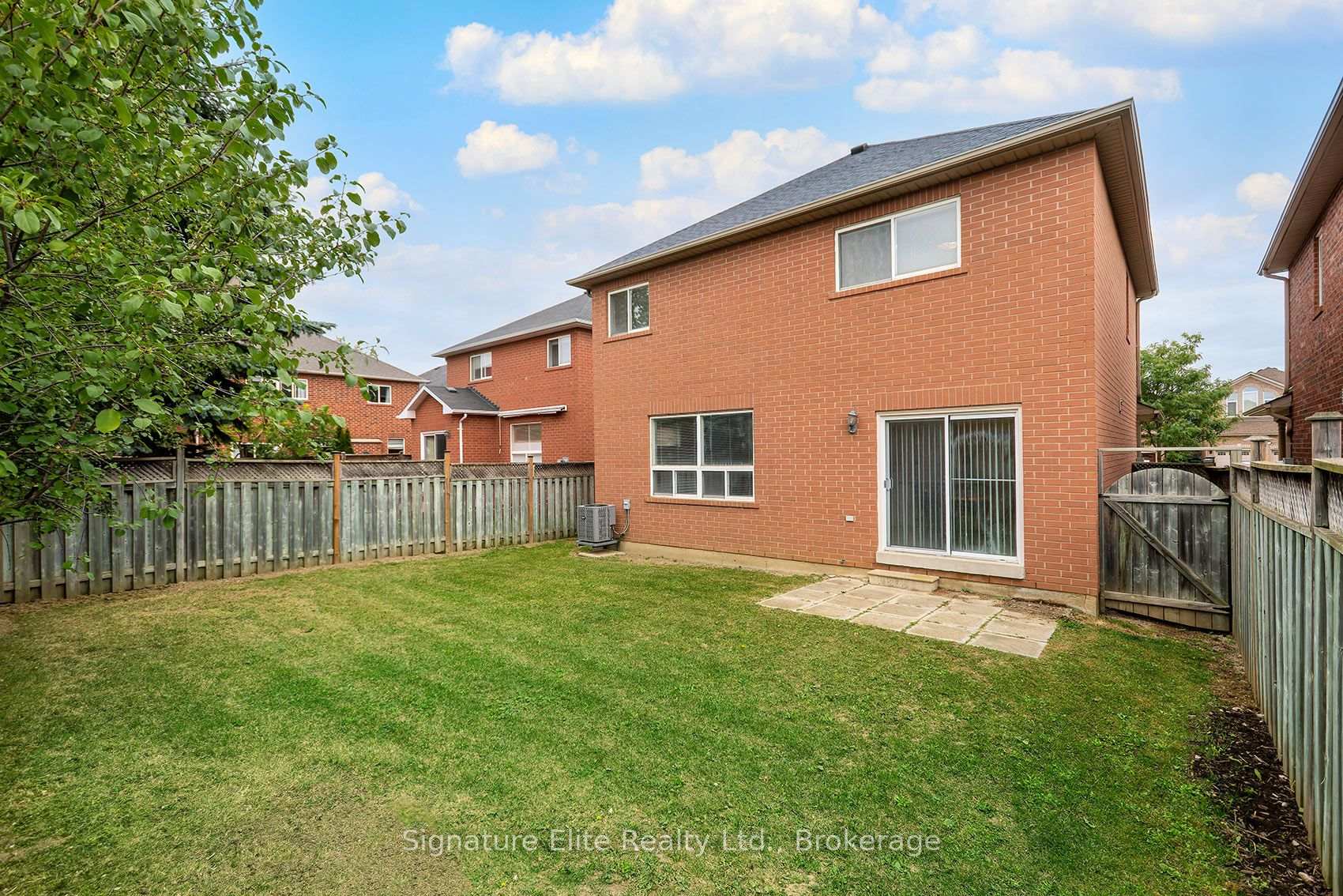Photo 38 of 48 Humberside Avenue, Brampton, Snelgrove — HOMEH