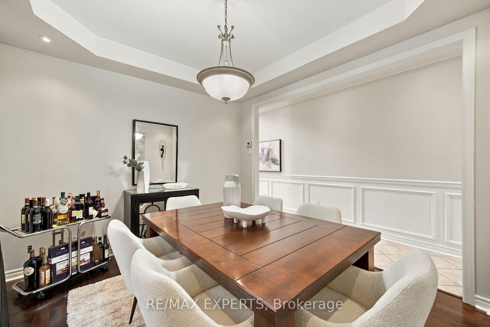 Photo 5 of 75 Keegan Crescent, Vaughan, Sonoma Heights — HOMEH