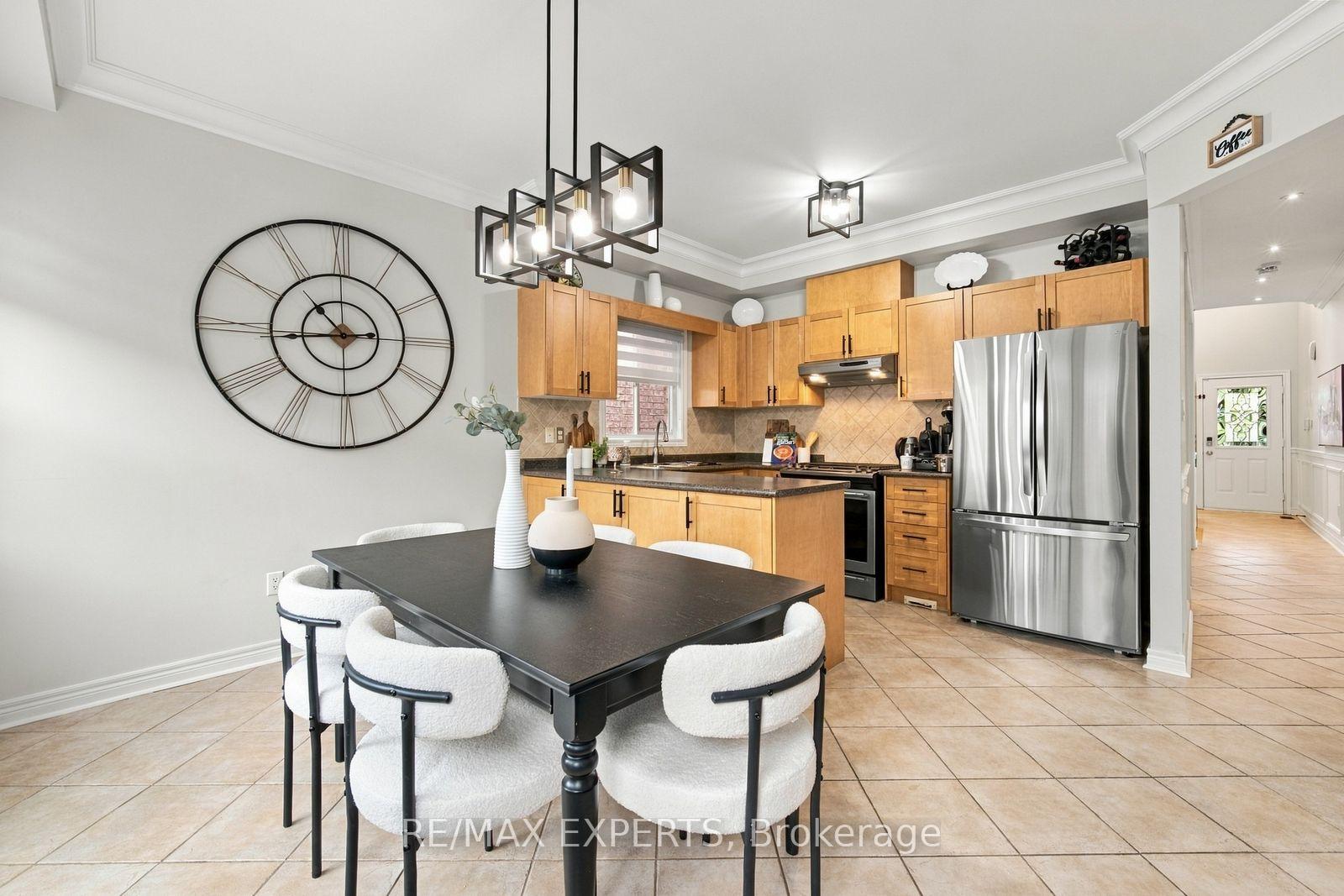 Photo 8 of 75 Keegan Crescent, Vaughan, Sonoma Heights — HOMEH