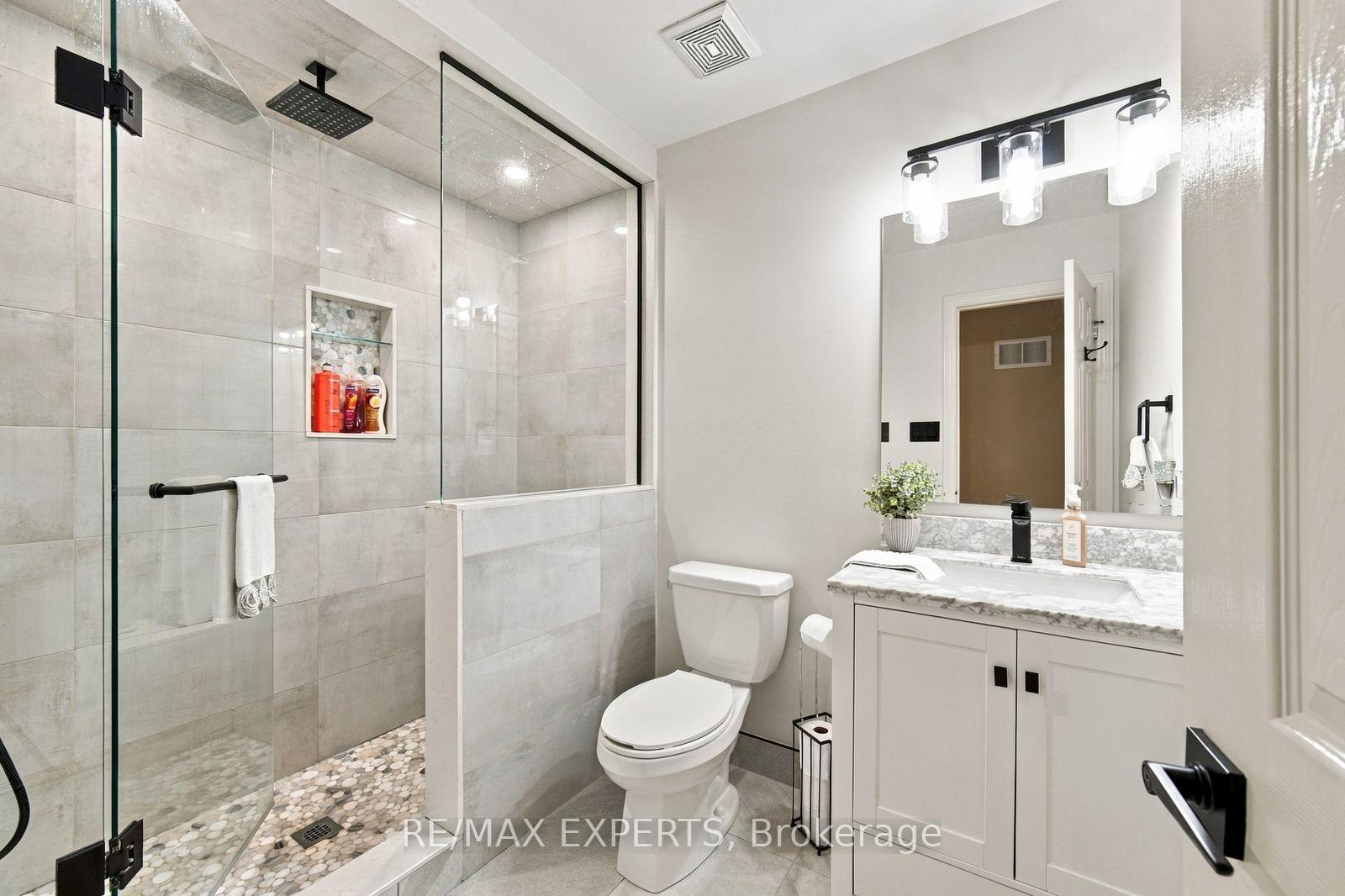 Photo 13 of 75 Keegan Crescent, Vaughan, Sonoma Heights — HOMEH