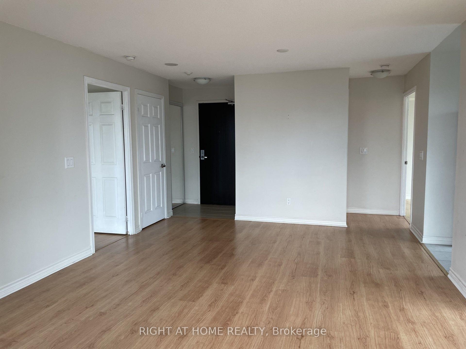 Photo 9 of Unit 1208, 25 Lower Simcoe Street, Toronto, Waterfront Communities — HOMEH