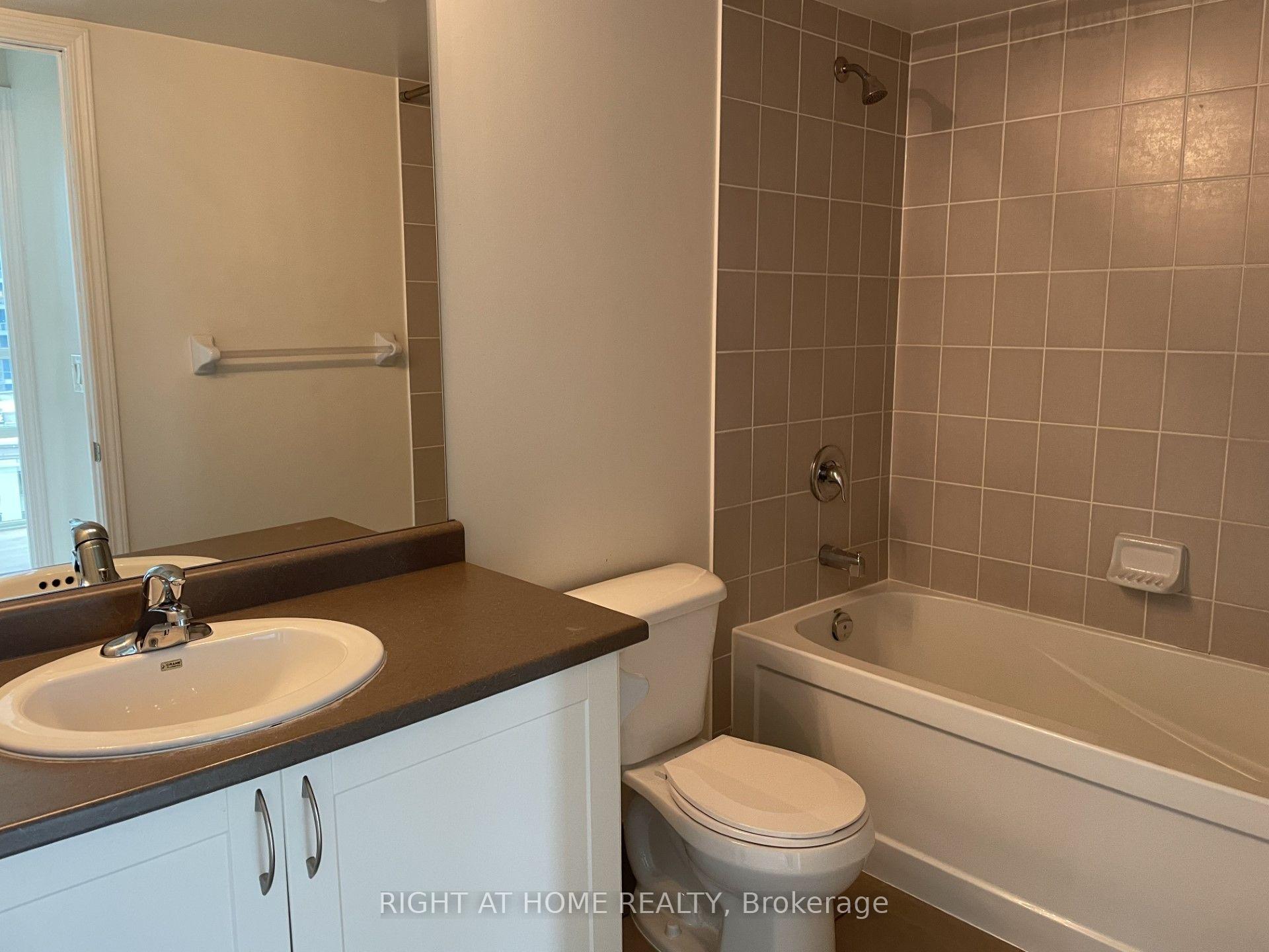 Photo 24 of Unit 1208, 25 Lower Simcoe Street, Toronto, Waterfront Communities — HOMEH