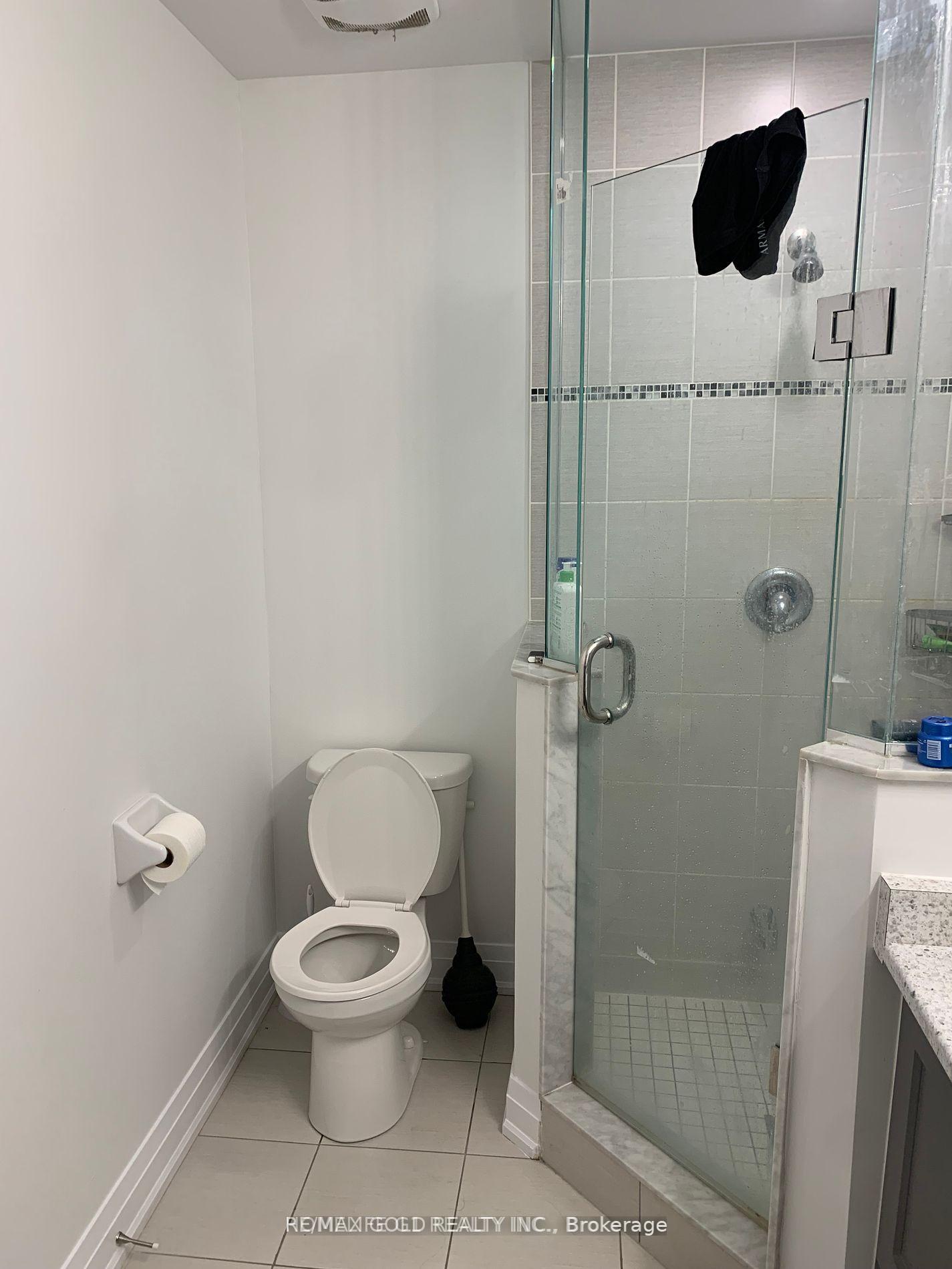 Photo 7 of 35 Dalbeattie Drive, Brampton, Bram West — HOMEH