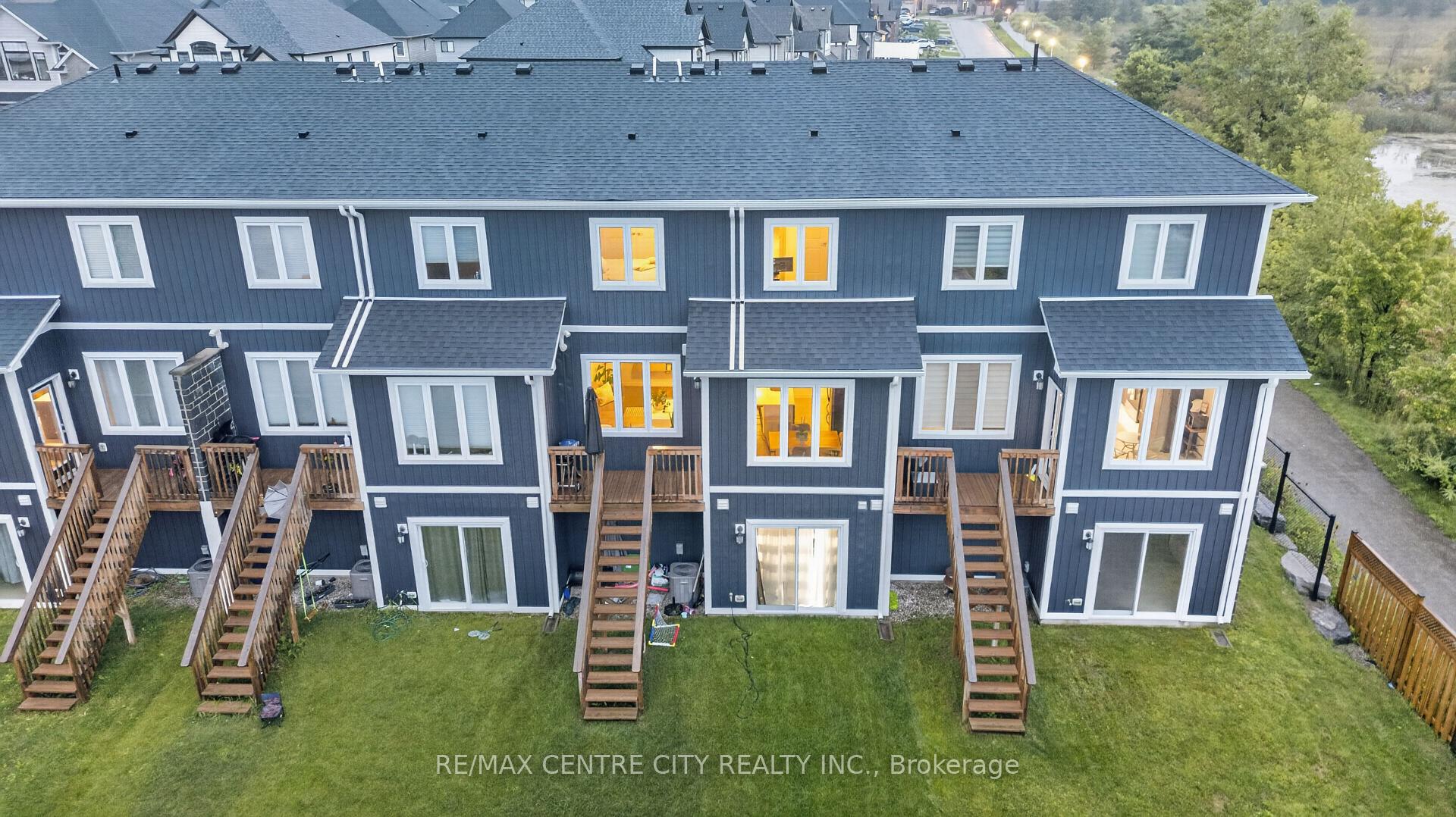 Photo 7 of 1740 Finley Crescent, London, North I — HOMEH