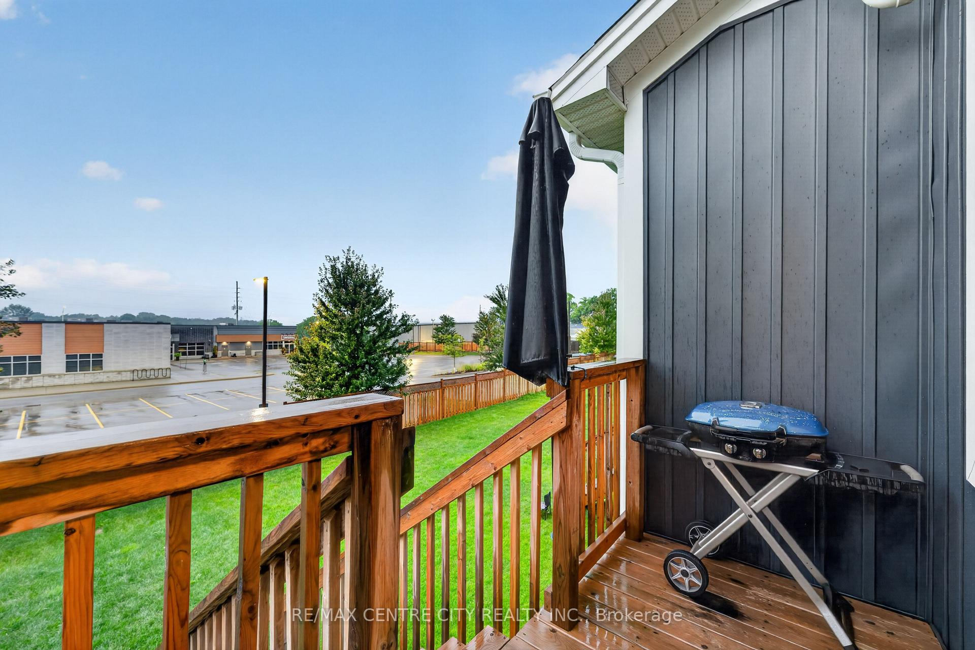 Photo 15 of 1740 Finley Crescent, London, North I — HOMEH