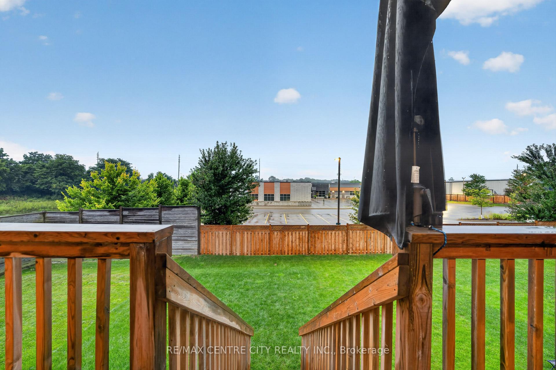 Photo 16 of 1740 Finley Crescent, London, North I — HOMEH