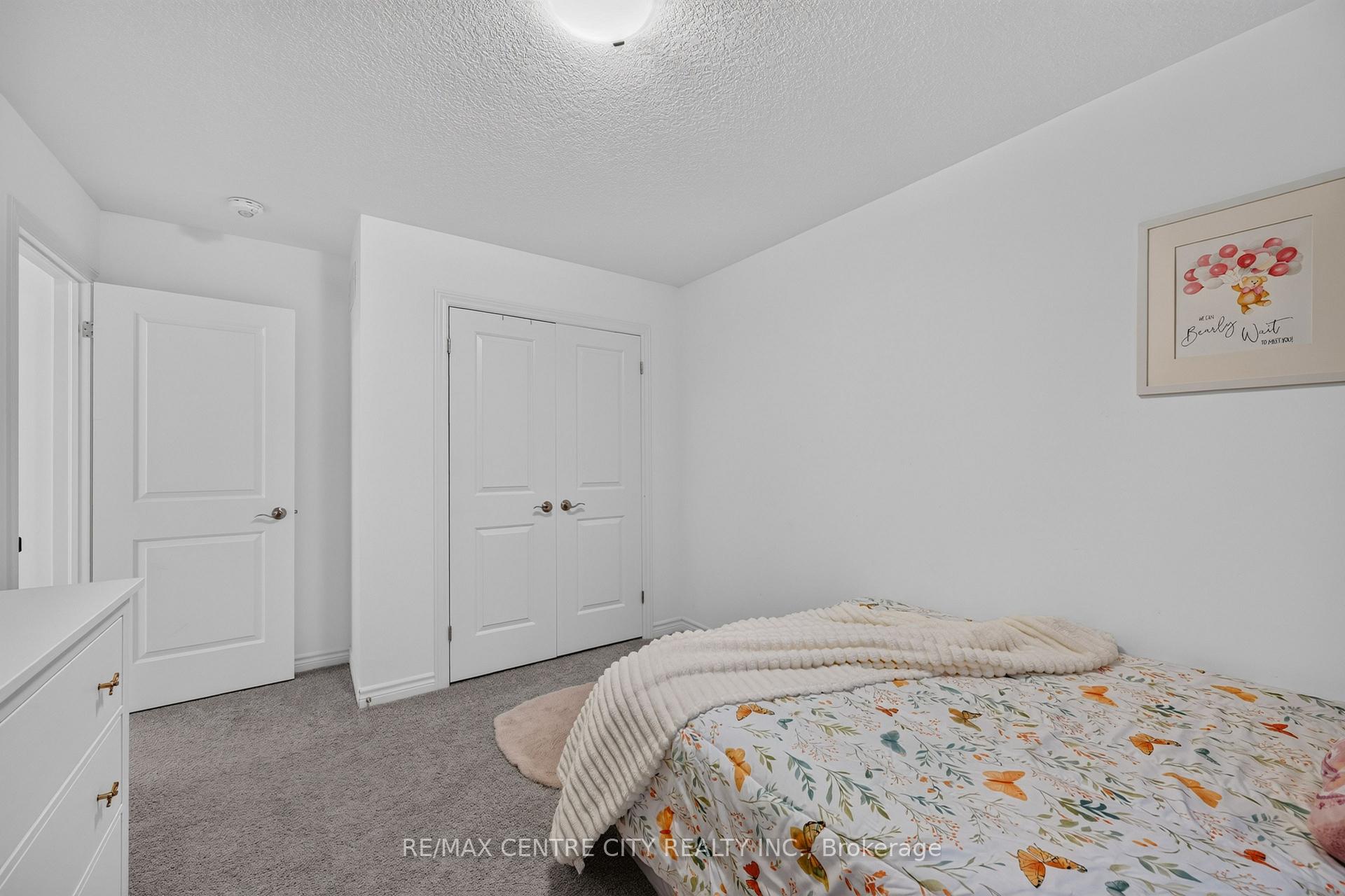 Photo 32 of 1740 Finley Crescent, London, North I — HOMEH