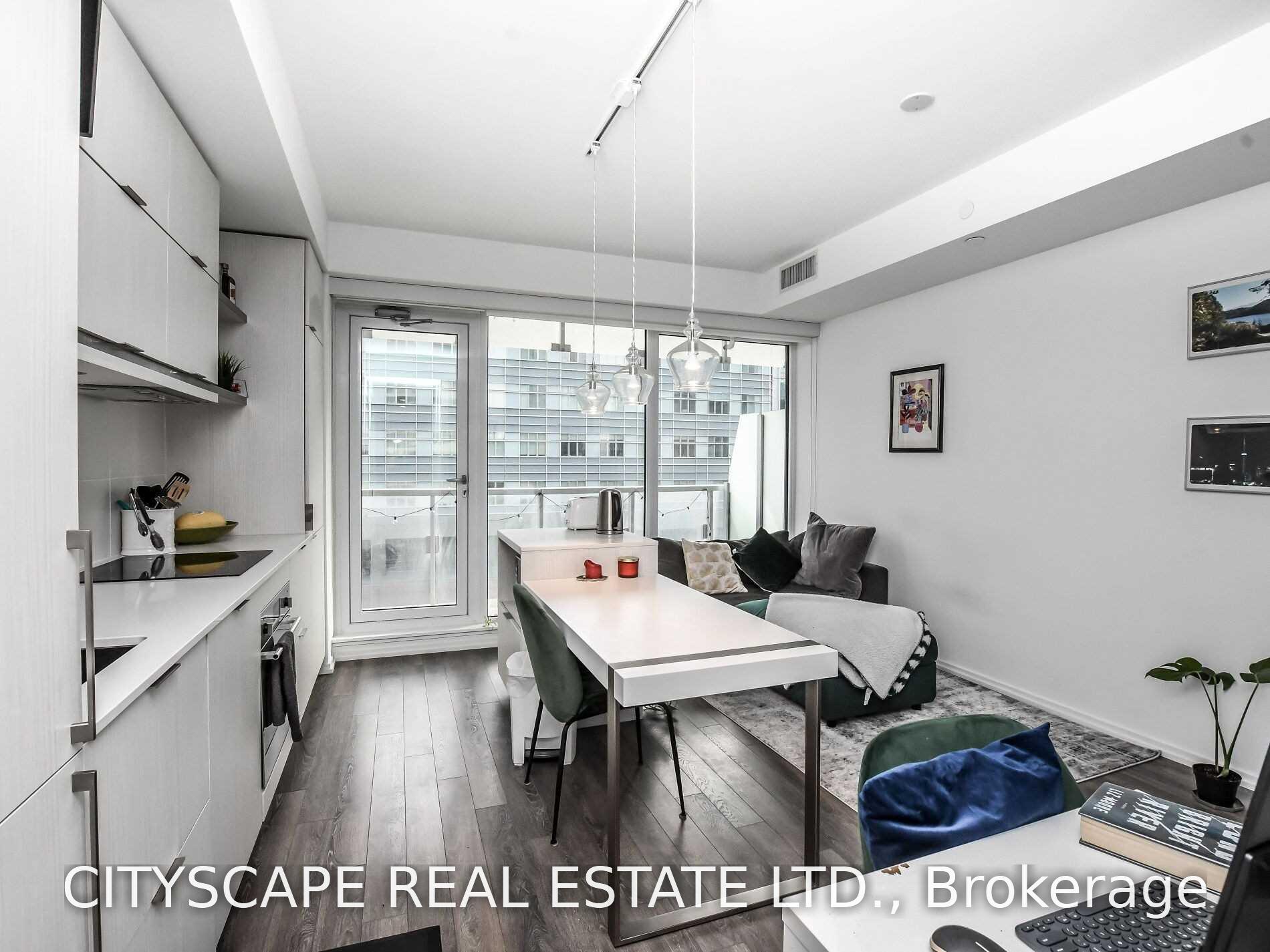 Photo 5 of Unit 1504, 197 Yonge Street, Toronto, Church-Yonge Corridor — HOMEH