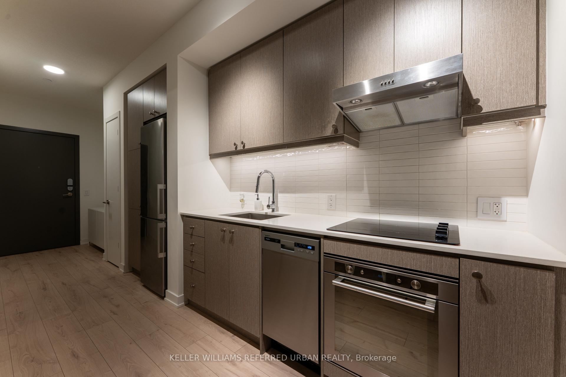 Photo 5 of Unit 206, 9 Tecumseth Street, Toronto, Niagara — HOMEH