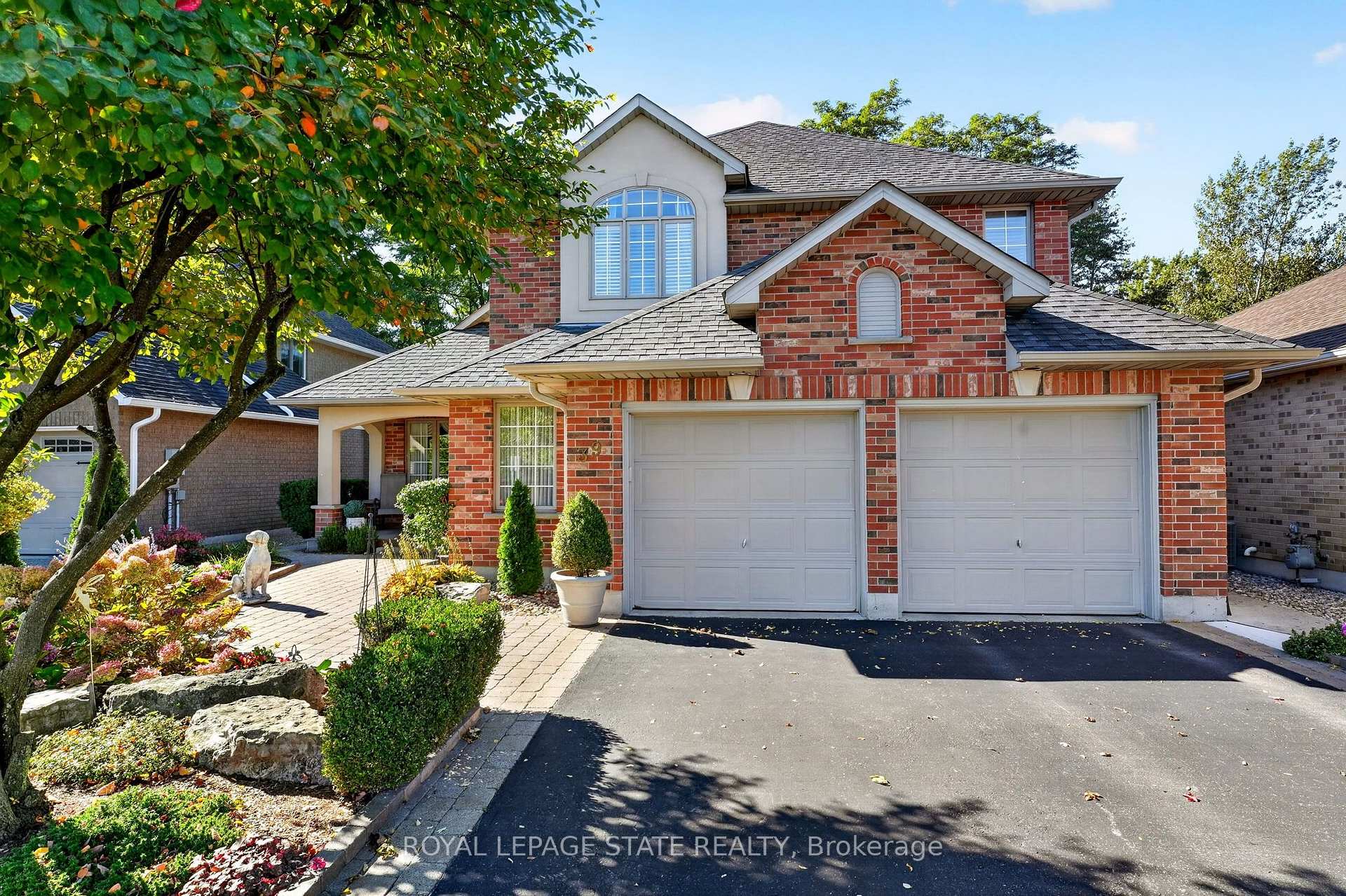 Photo 7 of 39 Bellstone Lane, Hamilton, Mount Hope — HOMEH
