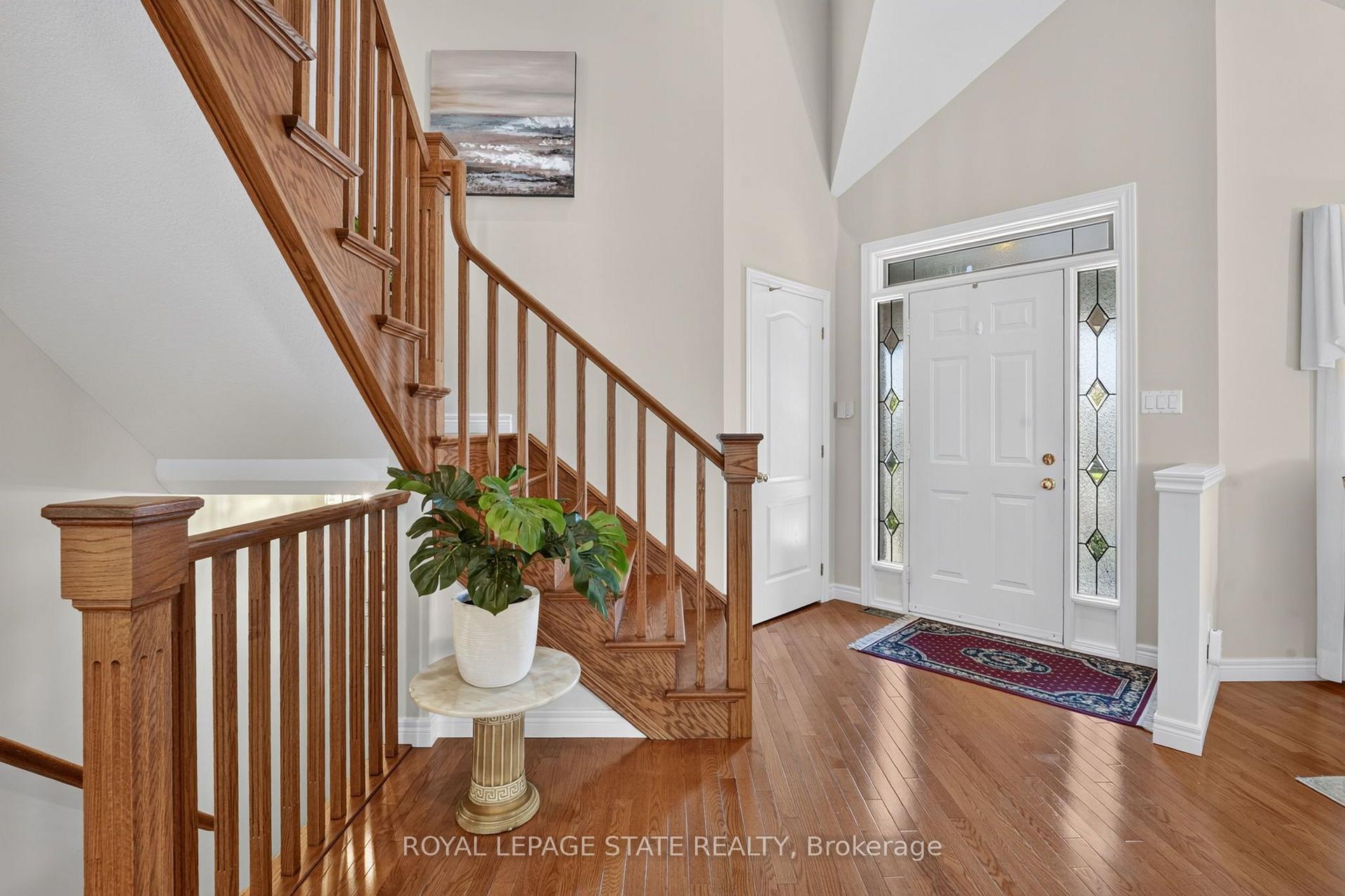 Photo 9 of 39 Bellstone Lane, Hamilton, Mount Hope — HOMEH