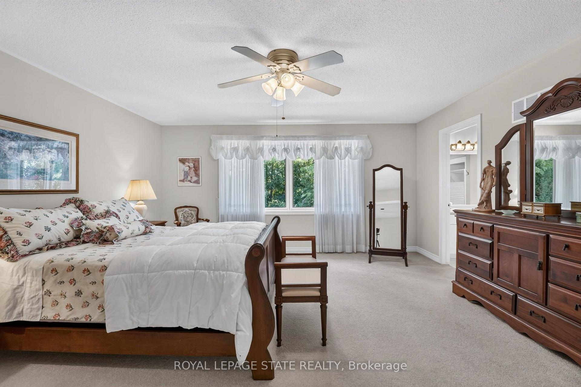 Photo 32 of 39 Bellstone Lane, Hamilton, Mount Hope — HOMEH