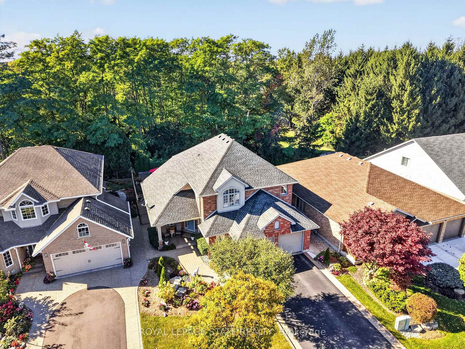 Photo 49 of 39 Bellstone Lane, Hamilton, Mount Hope — HOMEH