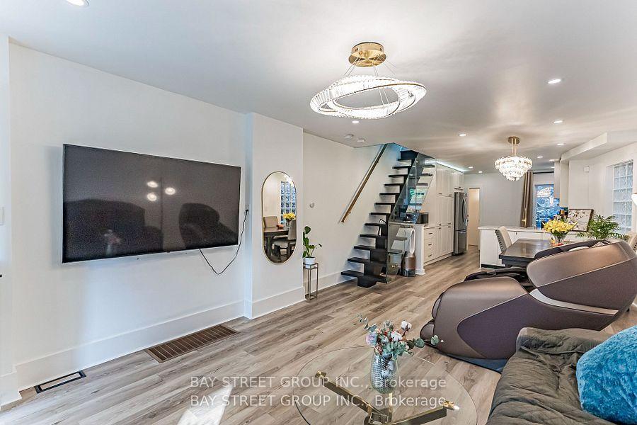 Photo 5 of 397 Kingston Road, Toronto, The Beaches — HOMEH