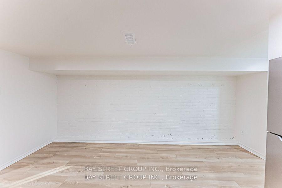Photo 17 of 397 Kingston Road, Toronto, The Beaches — HOMEH