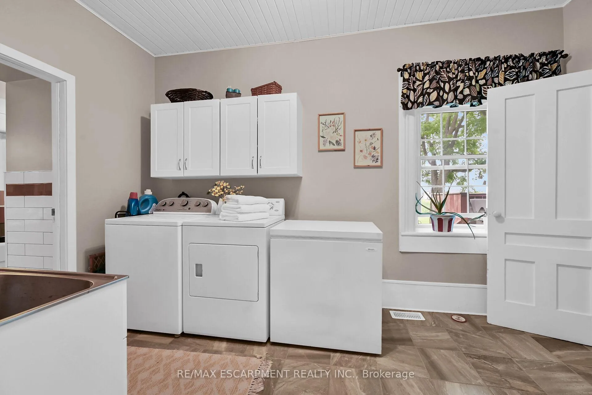 Photo 23 of 463 Concession 14 Road, Haldimand — HOMEH