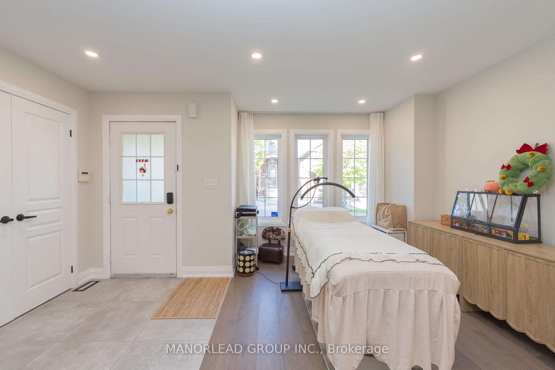 Photo 5 of 8 Rock Garden Street, Markham, Cornell — HOMEH