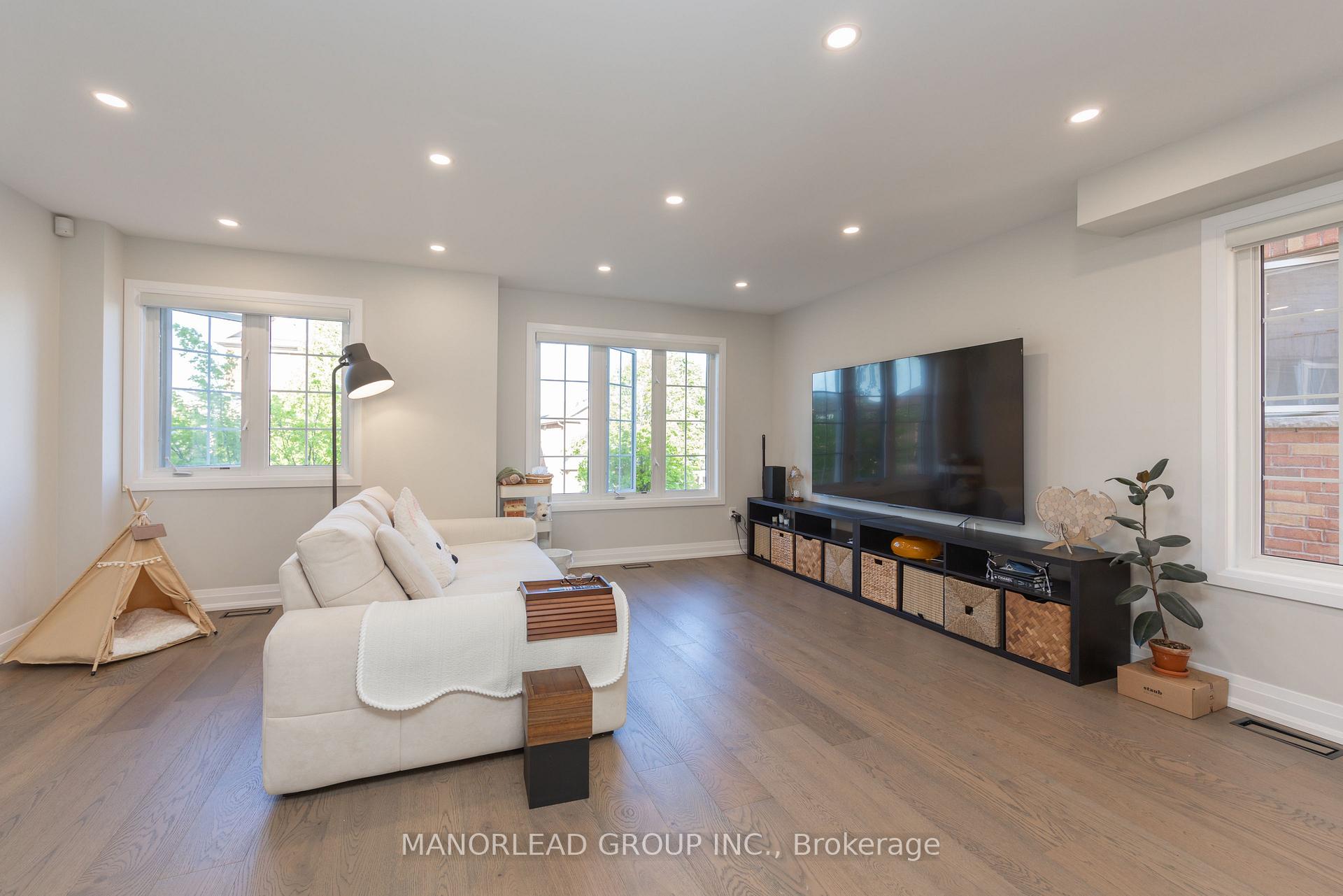 Photo 24 of 8 Rock Garden Street, Markham, Cornell — HOMEH