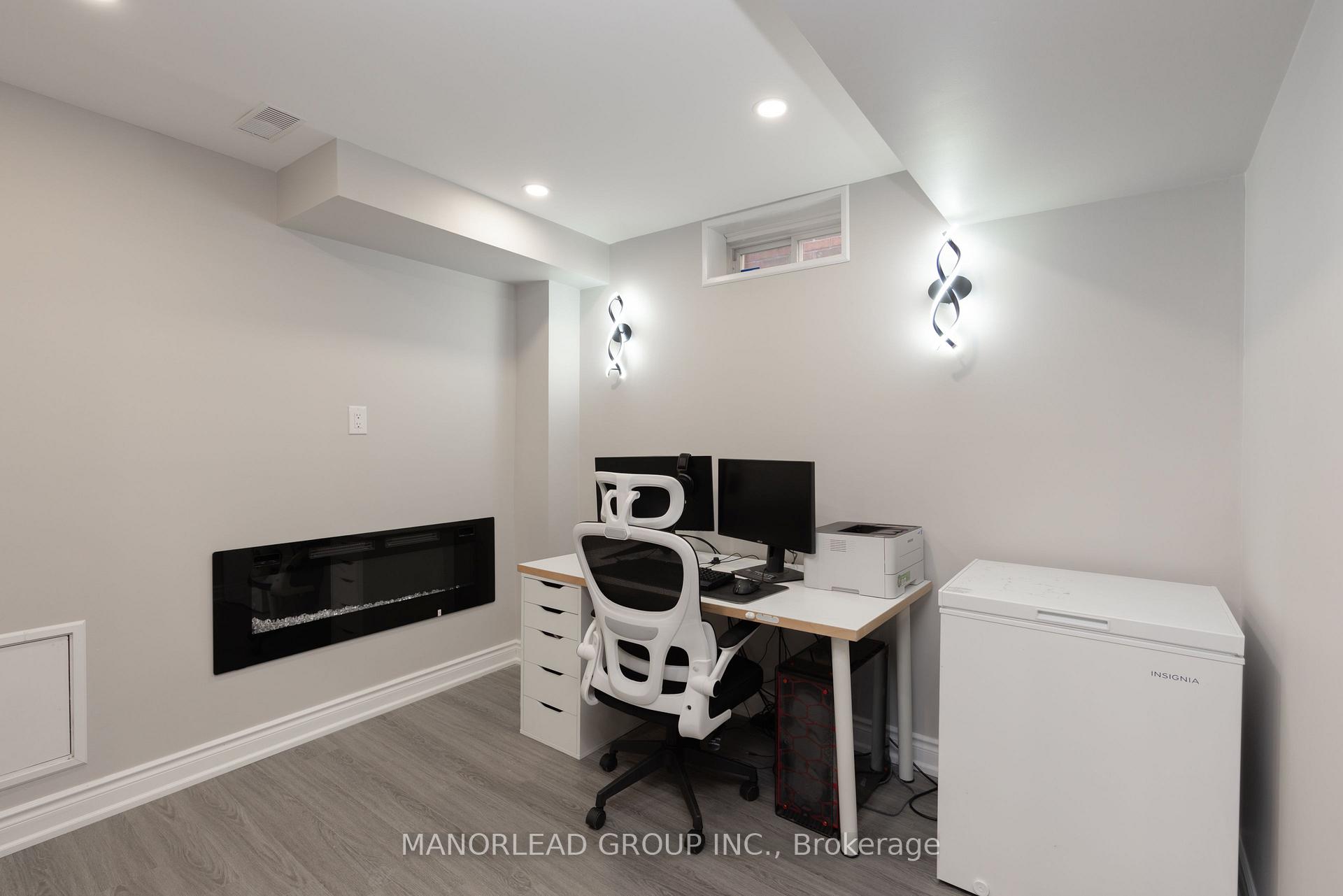 Photo 43 of 8 Rock Garden Street, Markham, Cornell — HOMEH
