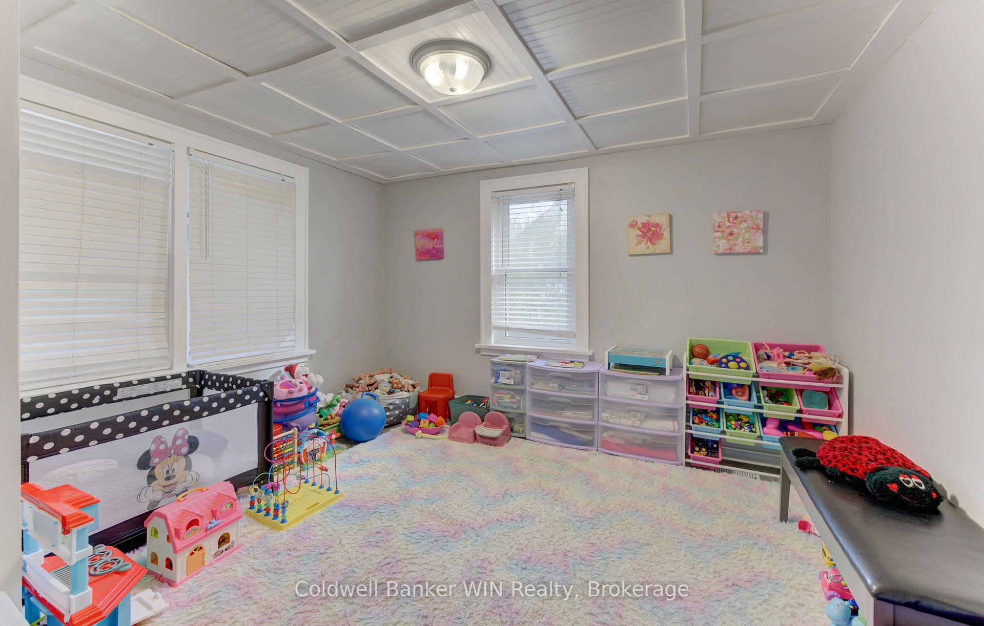 Photo 9 of 160 Queen Street E, Wellington North, Mount Forest — HOMEH