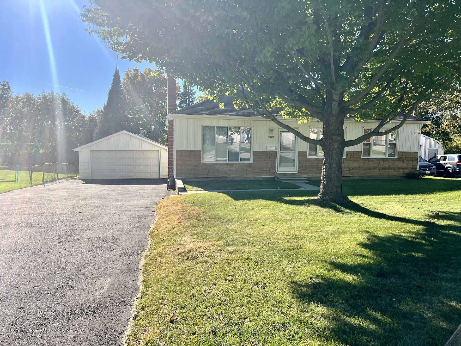 Photo 3 of 1984 Glendale Drive, Pickering, Liverpool — HOMEH