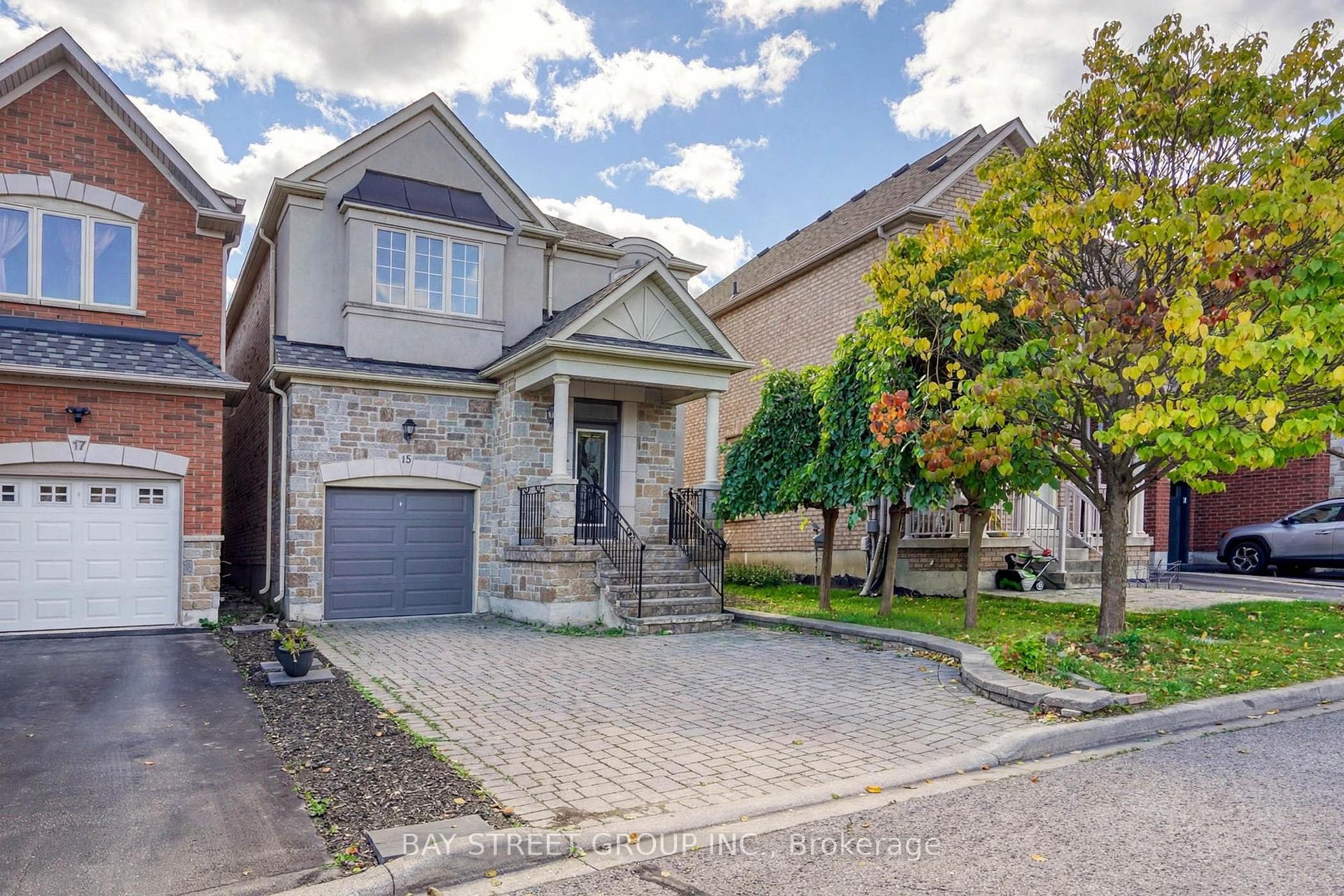 Photo 2 of 15 Fraserwood Road, Vaughan, Patterson — HOMEH