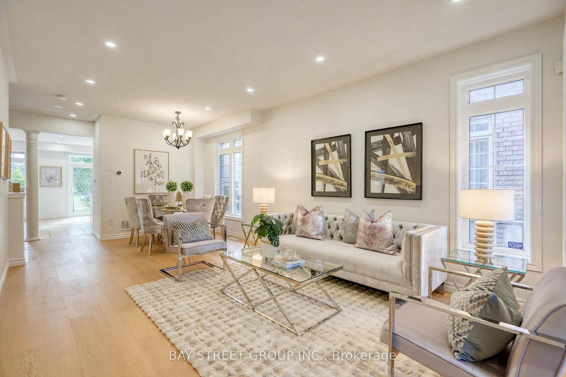 Photo 4 of 15 Fraserwood Road, Vaughan, Patterson — HOMEH