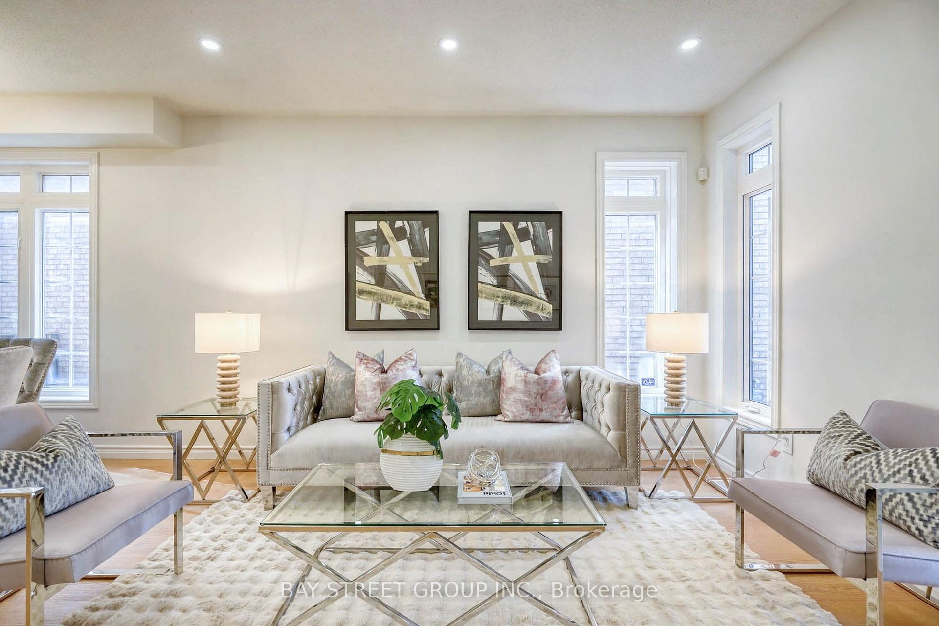Photo 5 of 15 Fraserwood Road, Vaughan, Patterson — HOMEH
