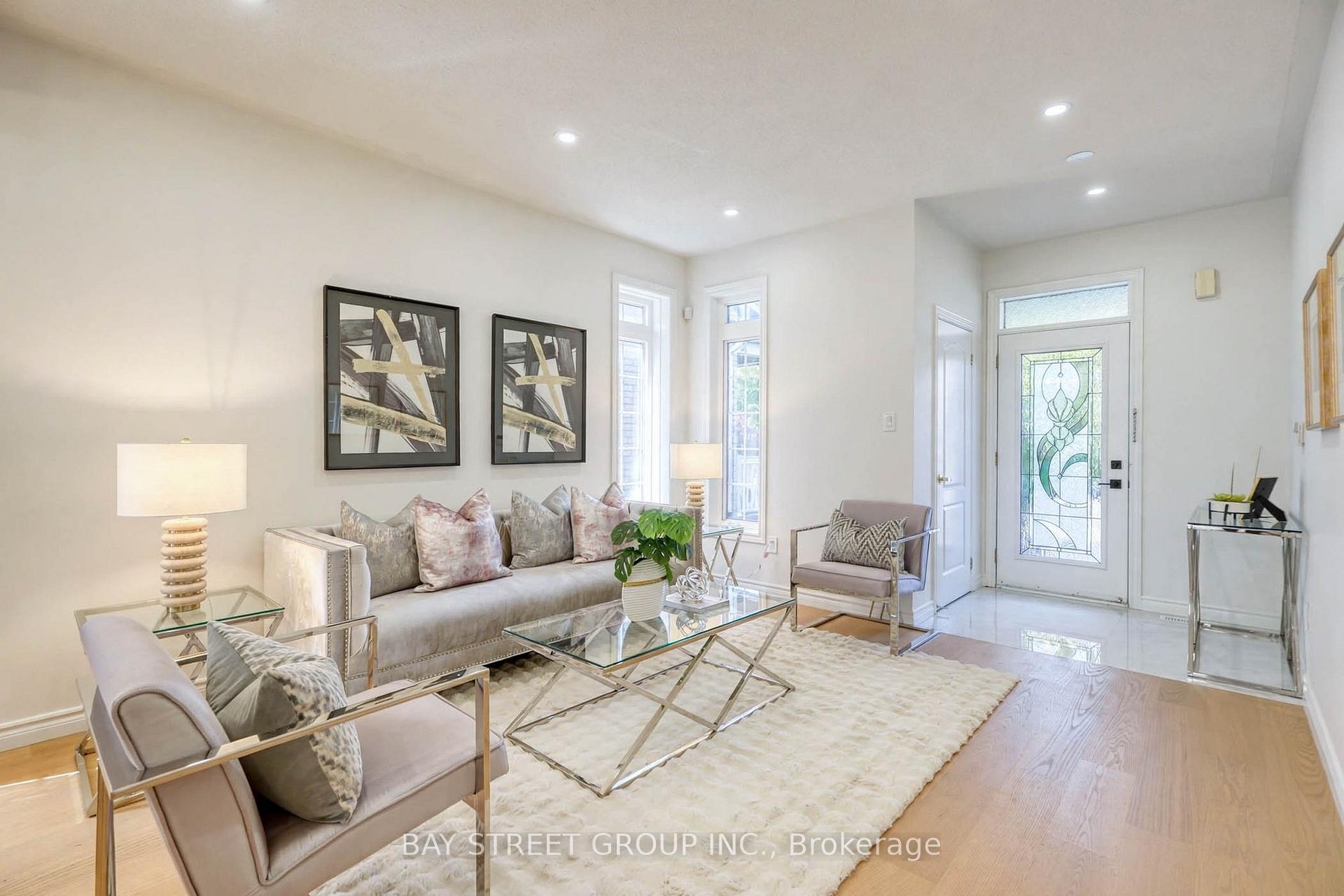 Photo 6 of 15 Fraserwood Road, Vaughan, Patterson — HOMEH
