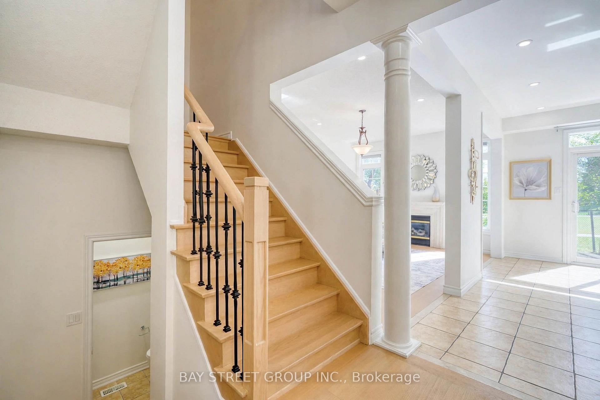 Photo 9 of 15 Fraserwood Road, Vaughan, Patterson — HOMEH