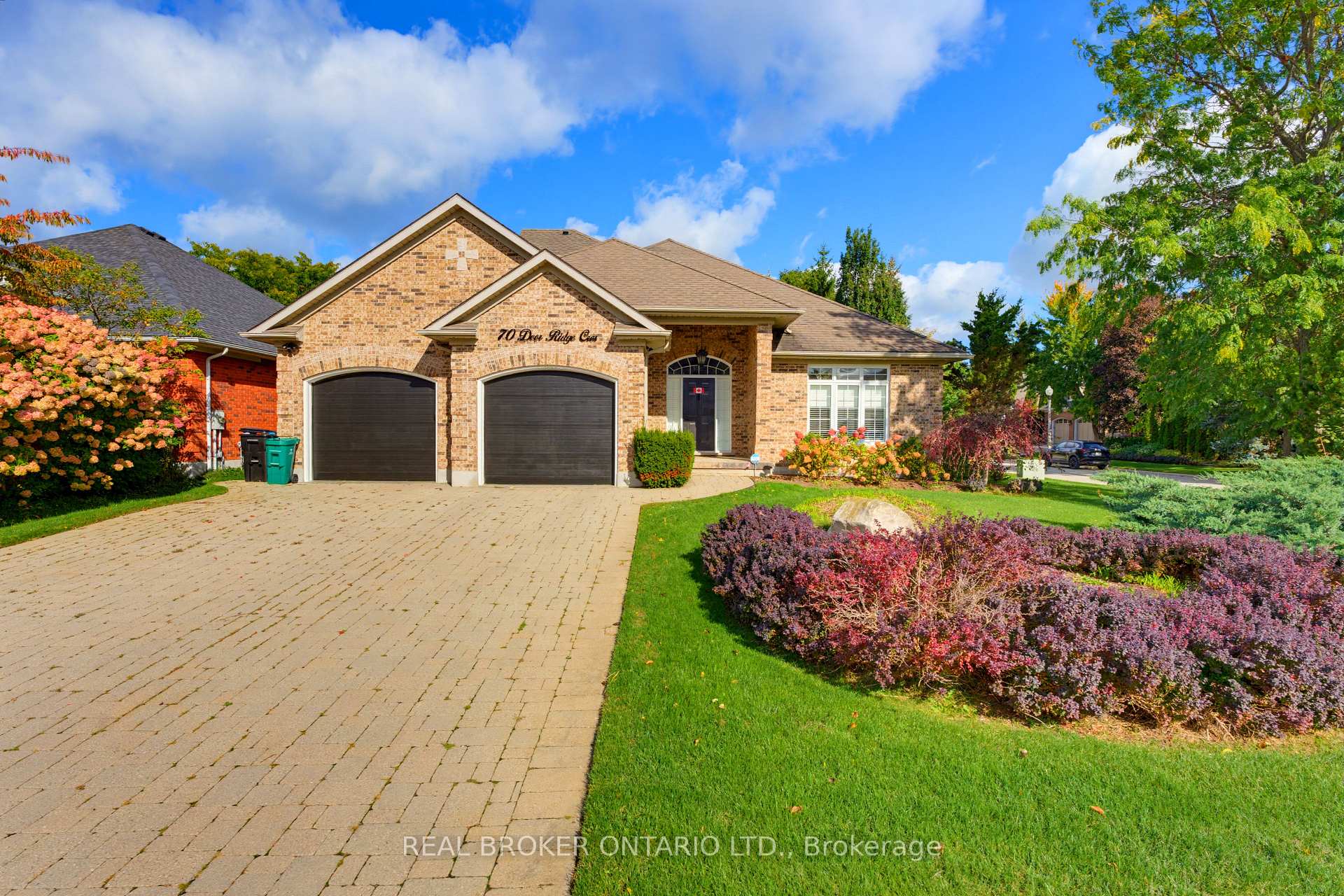 Photo 1 of 70 Deer Ridge Crescent, Kitchener, Pioneer Tower West — HOMEH