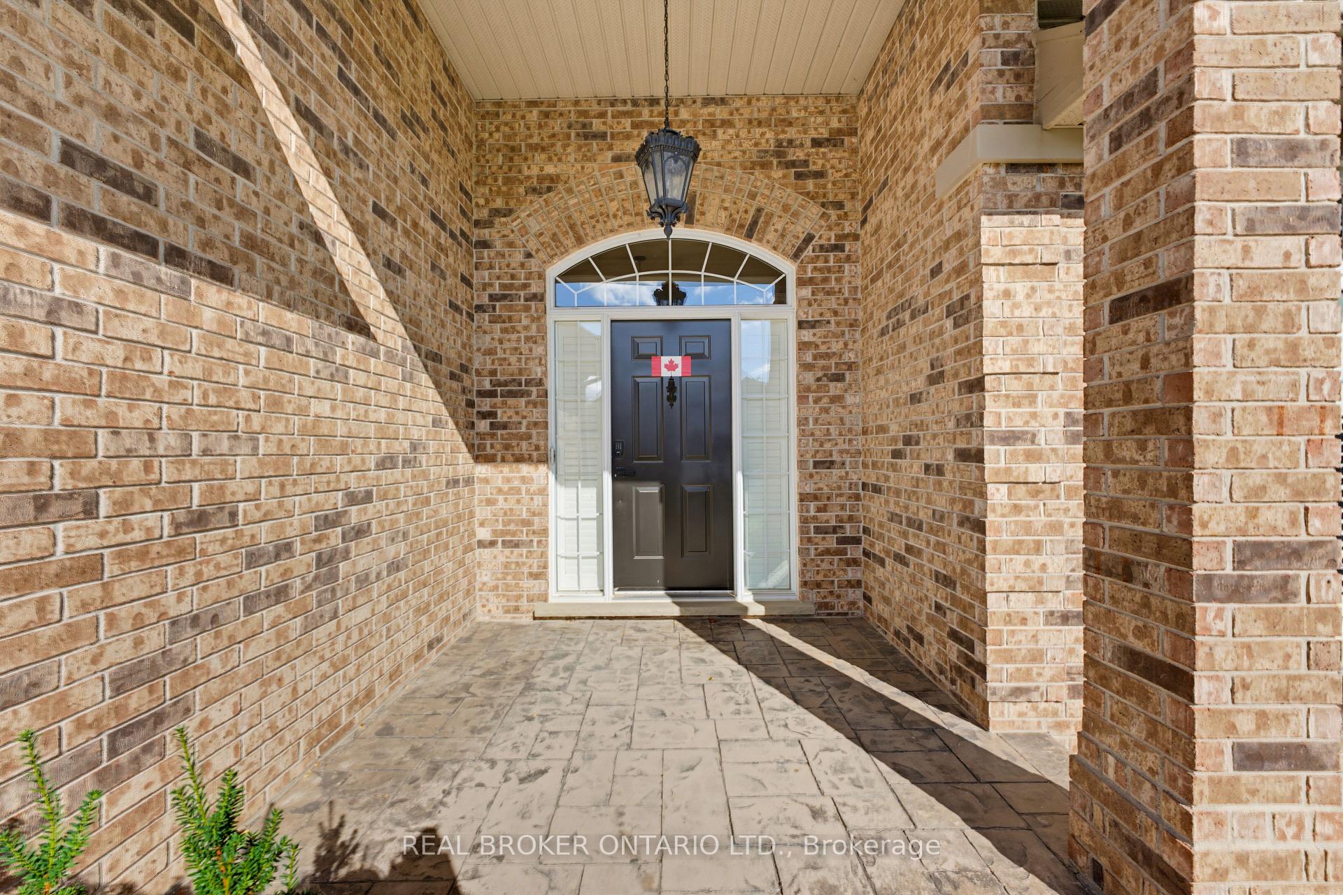 Photo 2 of 70 Deer Ridge Crescent, Kitchener, Pioneer Tower West — HOMEH