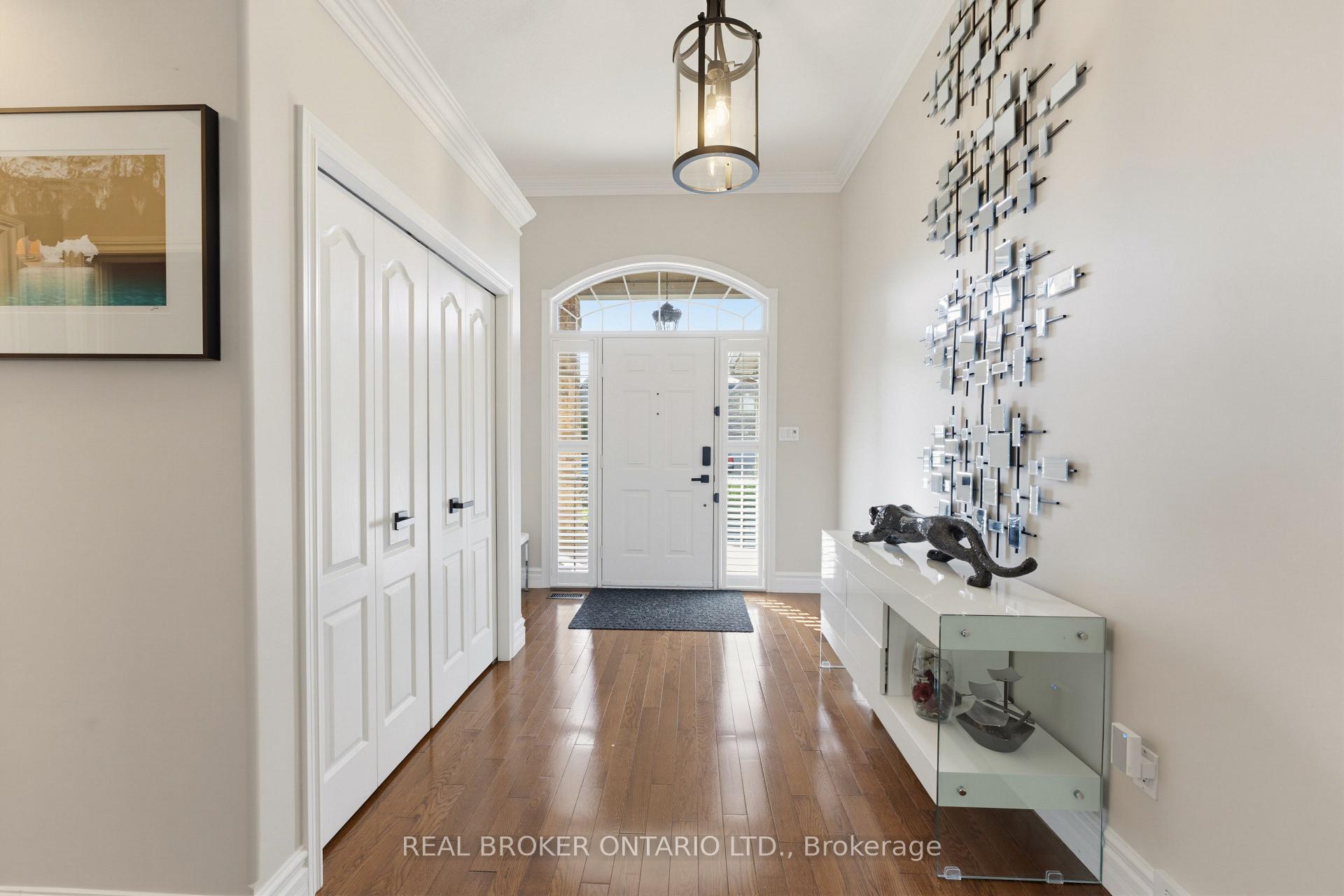 Photo 3 of 70 Deer Ridge Crescent, Kitchener, Pioneer Tower West — HOMEH