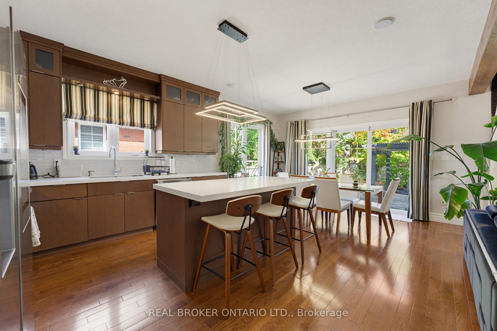 Photo 9 of 70 Deer Ridge Crescent, Kitchener, Pioneer Tower West — HOMEH