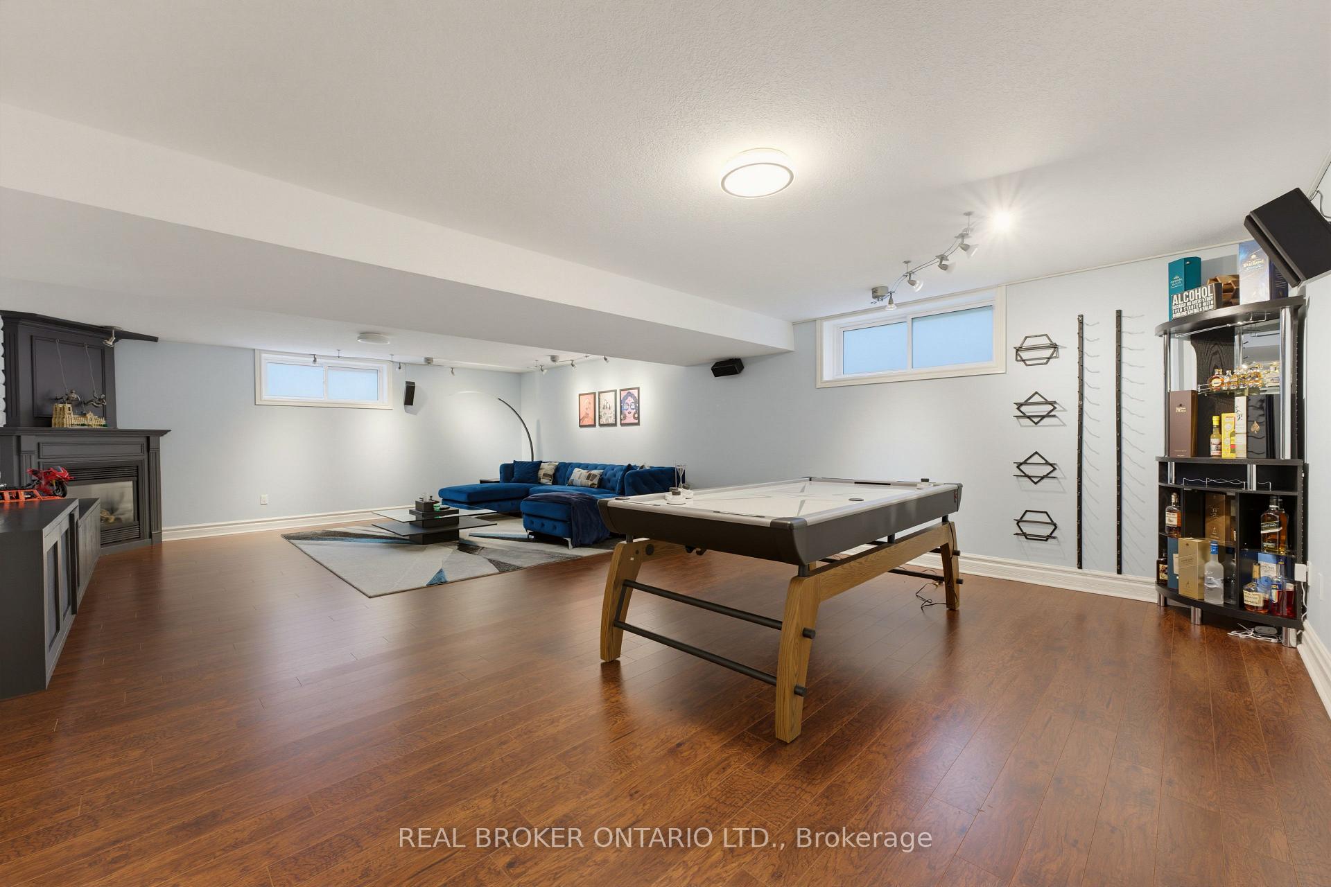Photo 28 of 70 Deer Ridge Crescent, Kitchener, Pioneer Tower West — HOMEH