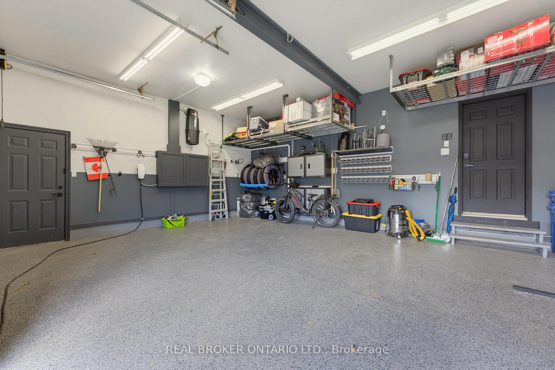 Photo 41 of 70 Deer Ridge Crescent, Kitchener, Pioneer Tower West — HOMEH