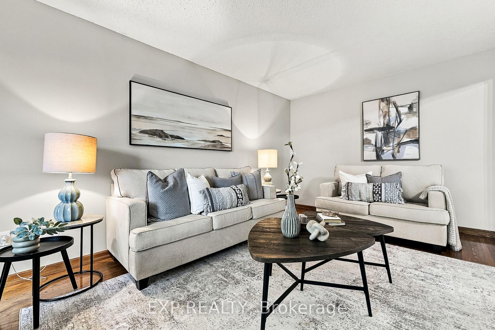 Photo 10 of 40 Orchard Park Drive, Clarington, Bowmanville — HOMEH