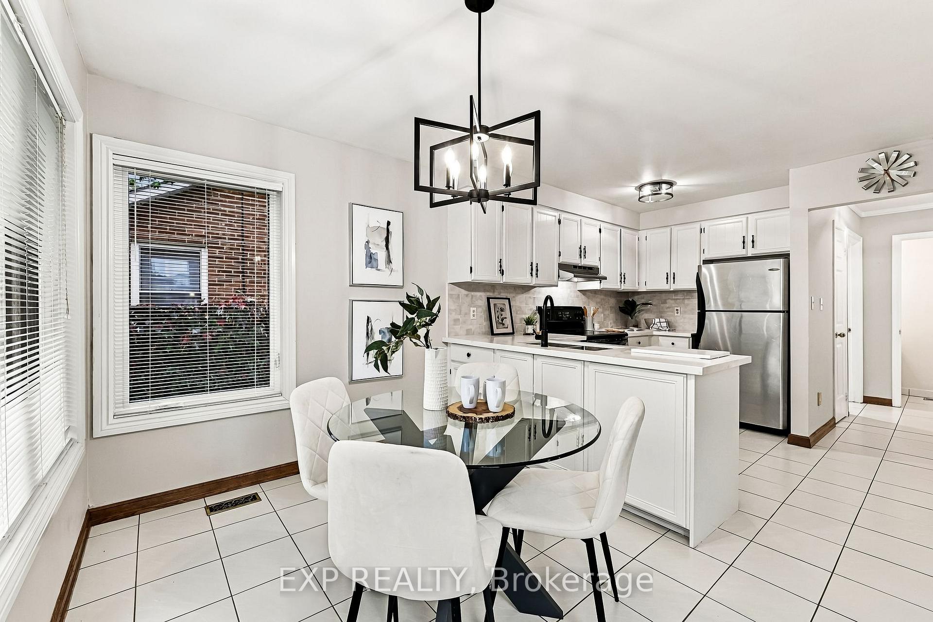Photo 14 of 40 Orchard Park Drive, Clarington, Bowmanville — HOMEH