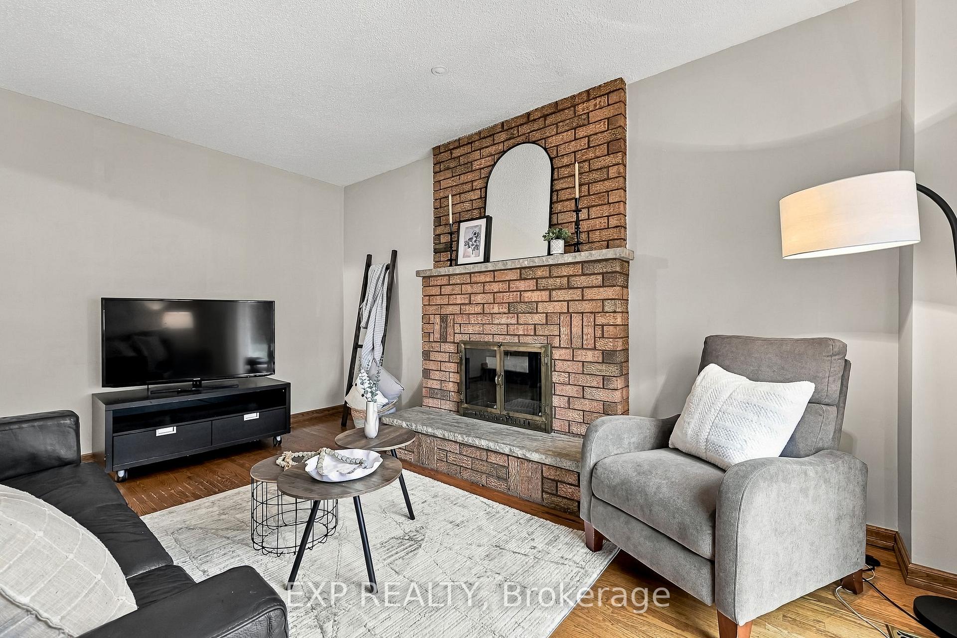 Photo 24 of 40 Orchard Park Drive, Clarington, Bowmanville — HOMEH