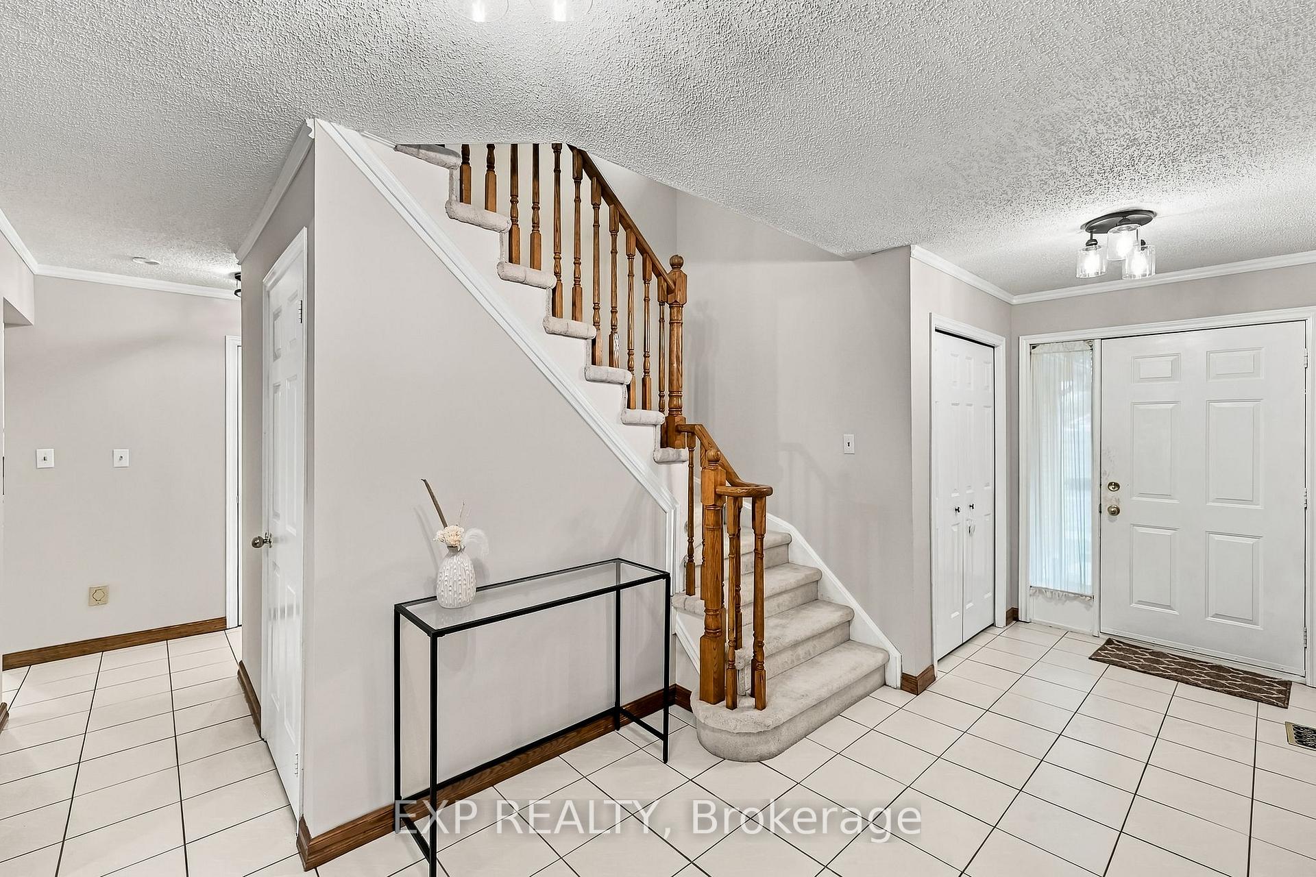 Photo 28 of 40 Orchard Park Drive, Clarington, Bowmanville — HOMEH