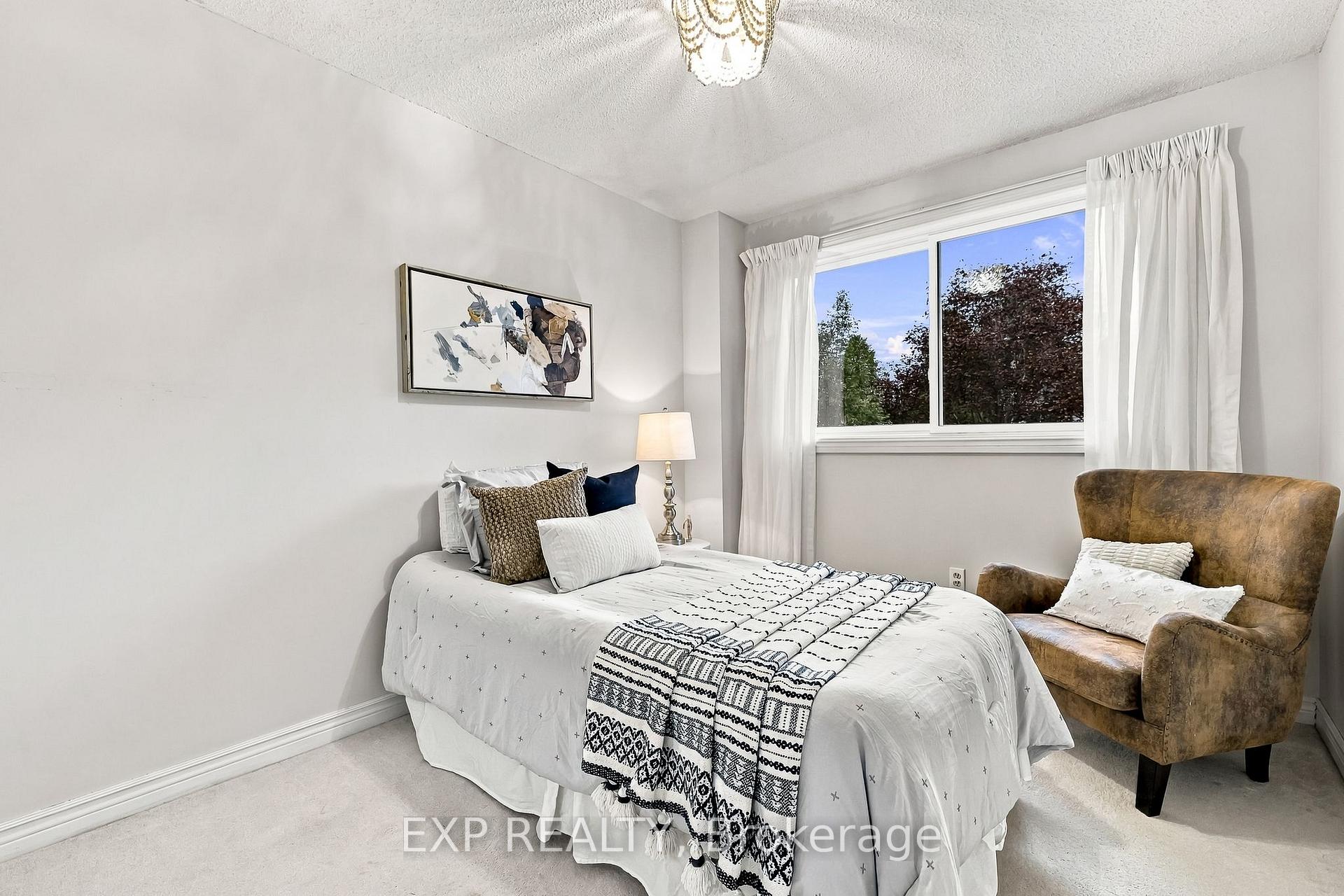 Photo 36 of 40 Orchard Park Drive, Clarington, Bowmanville — HOMEH