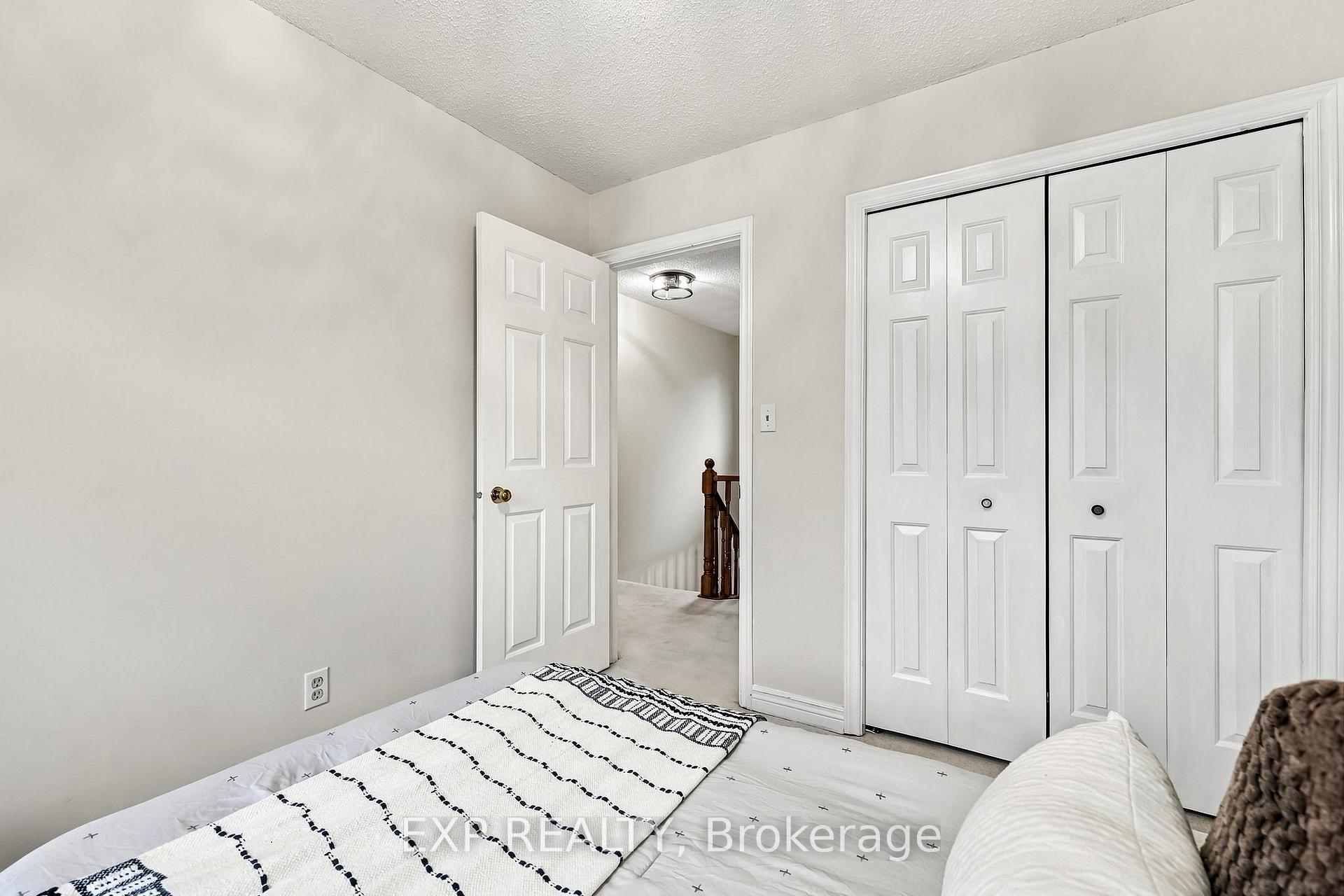 Photo 37 of 40 Orchard Park Drive, Clarington, Bowmanville — HOMEH