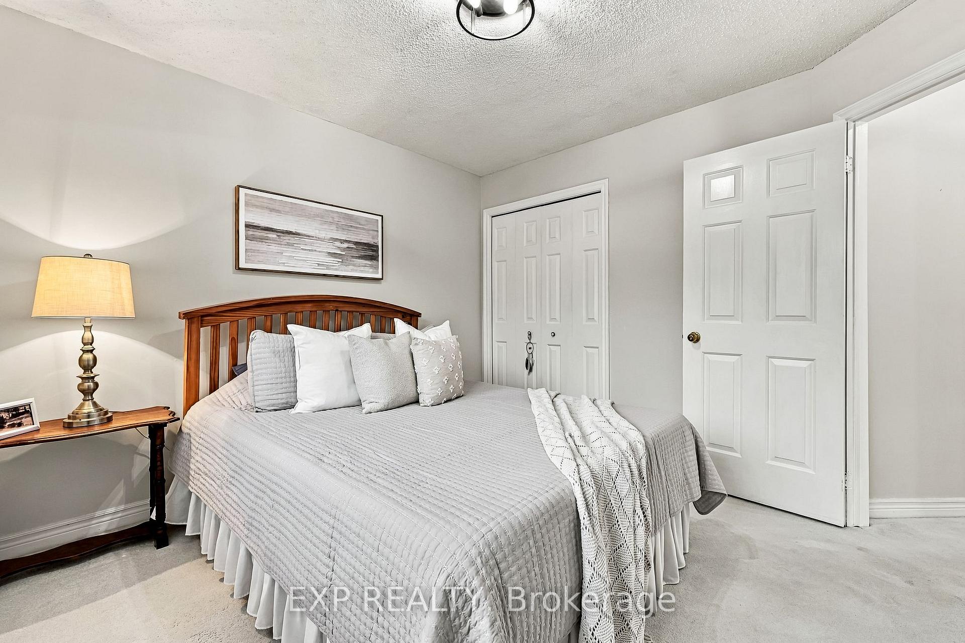 Photo 39 of 40 Orchard Park Drive, Clarington, Bowmanville — HOMEH