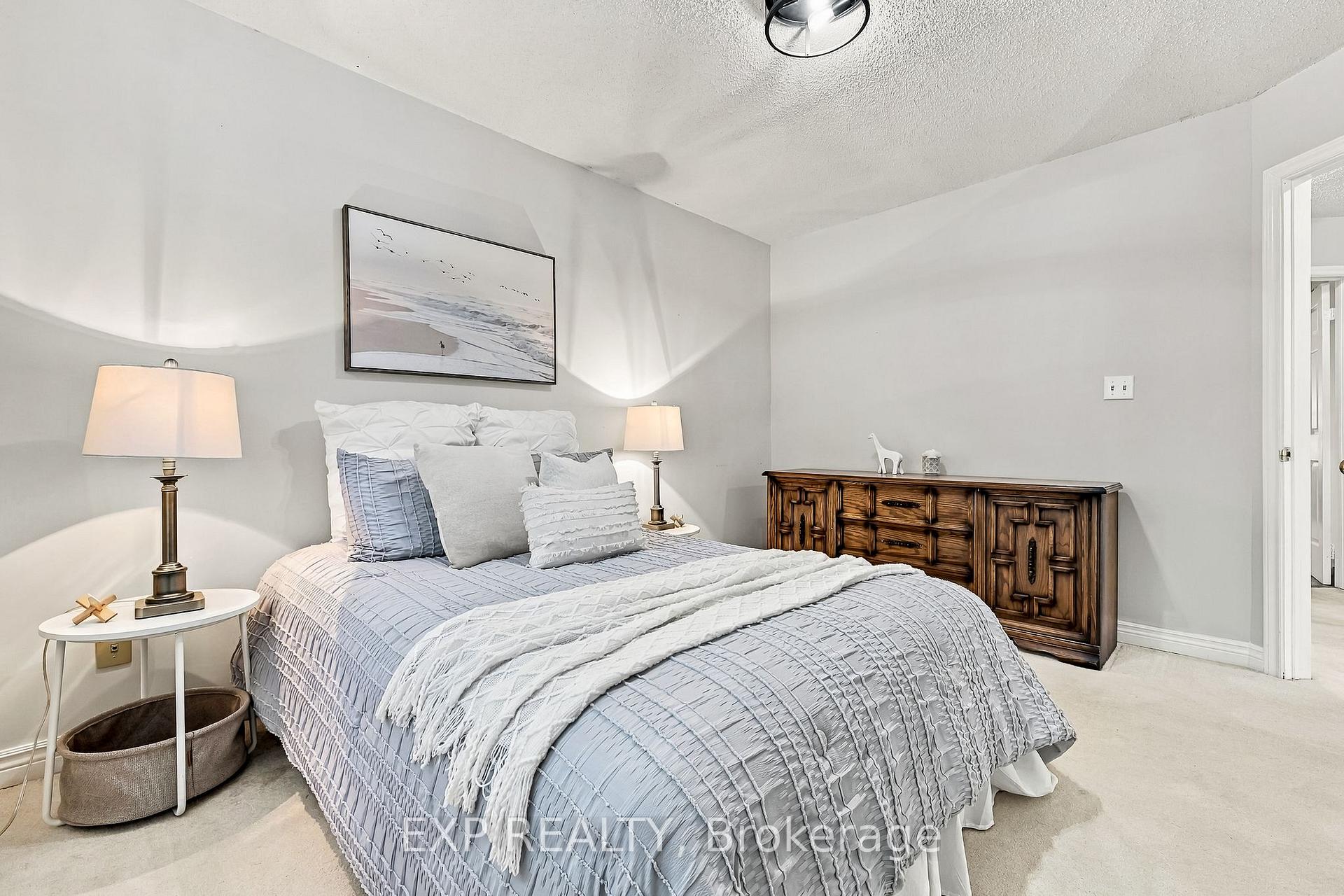 Photo 41 of 40 Orchard Park Drive, Clarington, Bowmanville — HOMEH