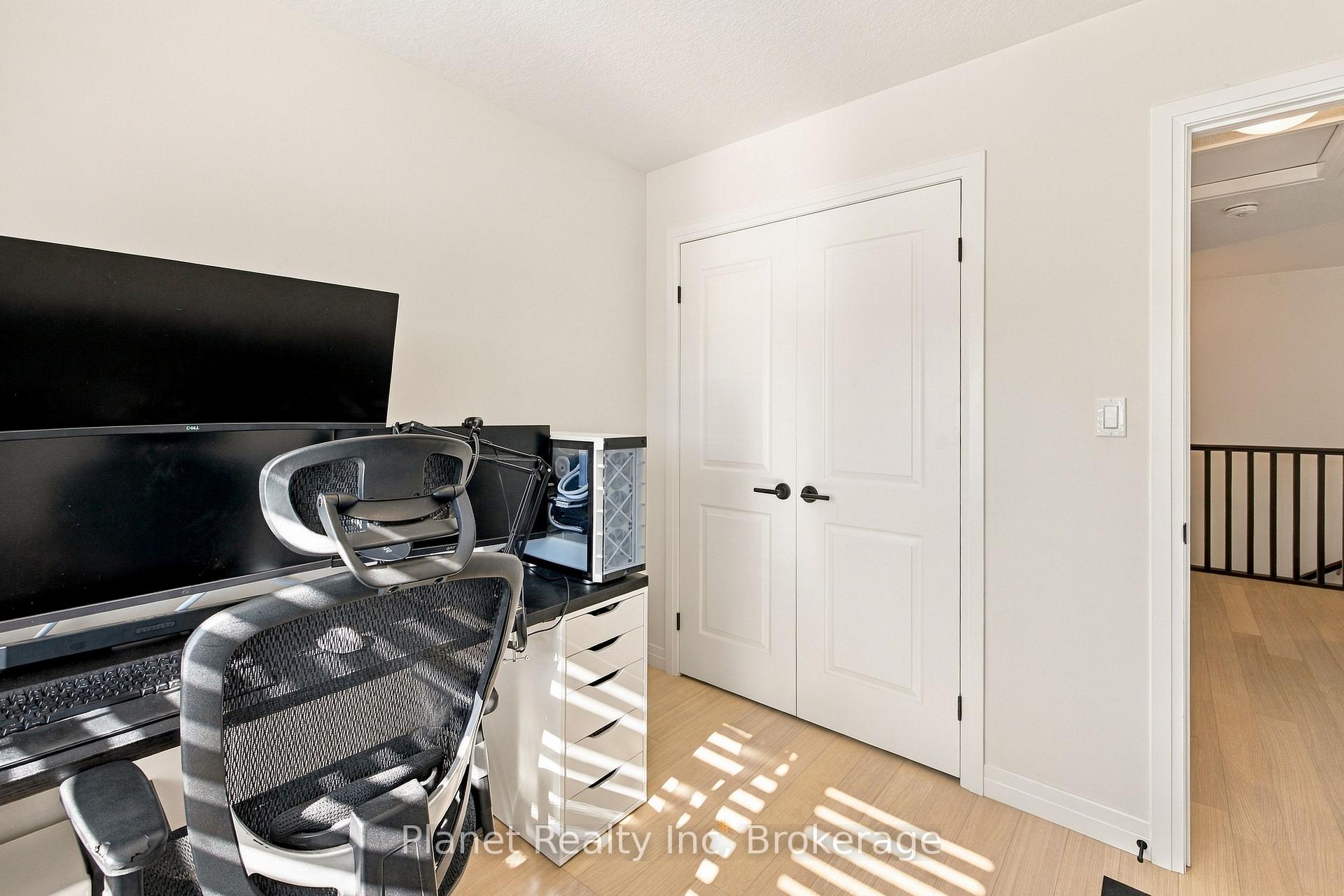 Photo 19 of 79 Thatcher Drive, Guelph, Kortright East — HOMEH