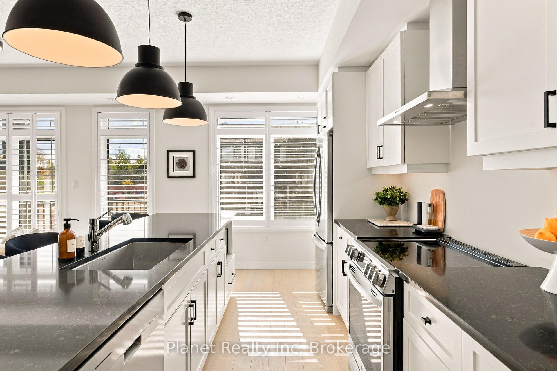 Photo 23 of 79 Thatcher Drive, Guelph, Kortright East — HOMEH