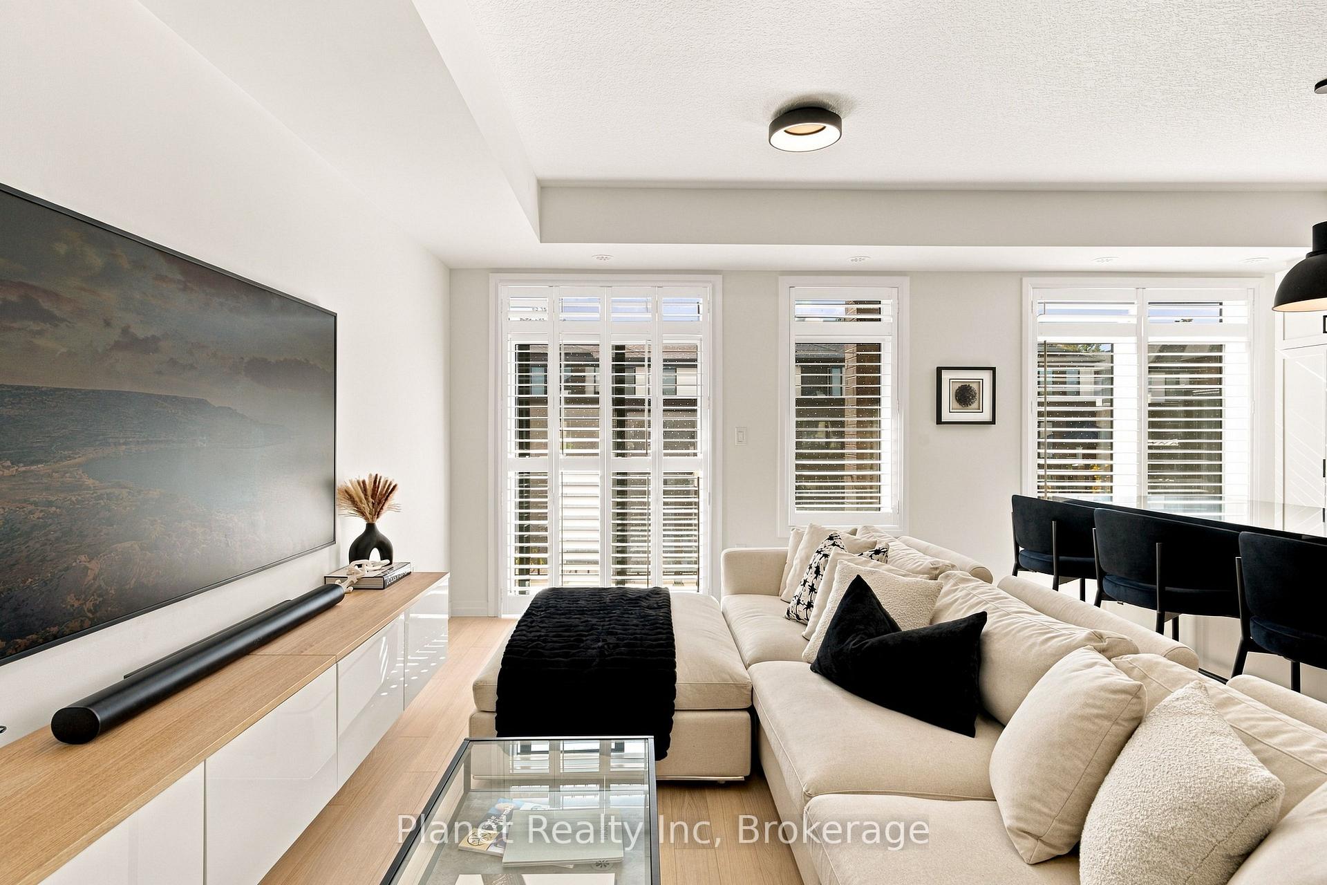 Photo 25 of 79 Thatcher Drive, Guelph, Kortright East — HOMEH