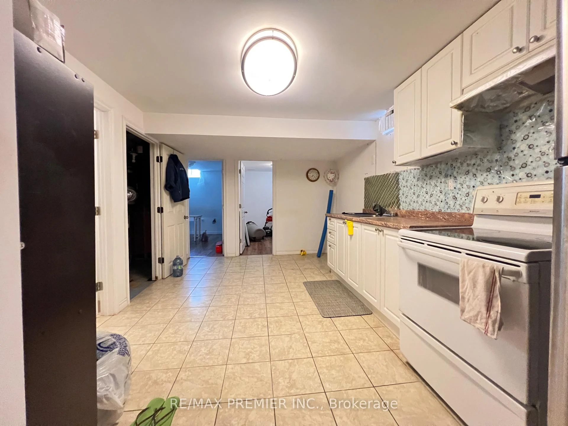 Photo 7 of 371 Krotone Crescent, Mississauga, Meadowvale Village — HOMEH