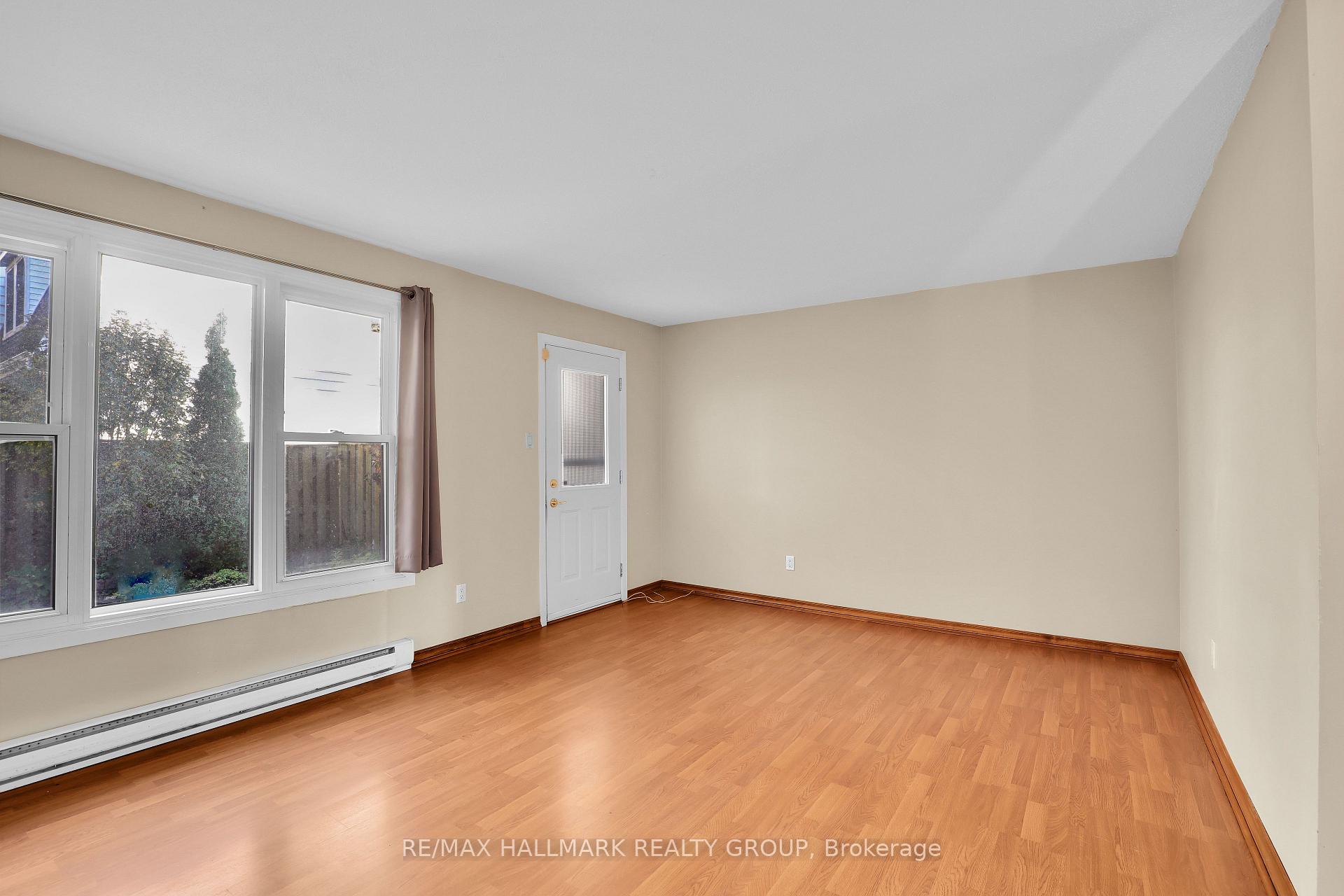 Photo 6 of 924 Dynes Road, Ottawa, Carleton Square — HOMEH
