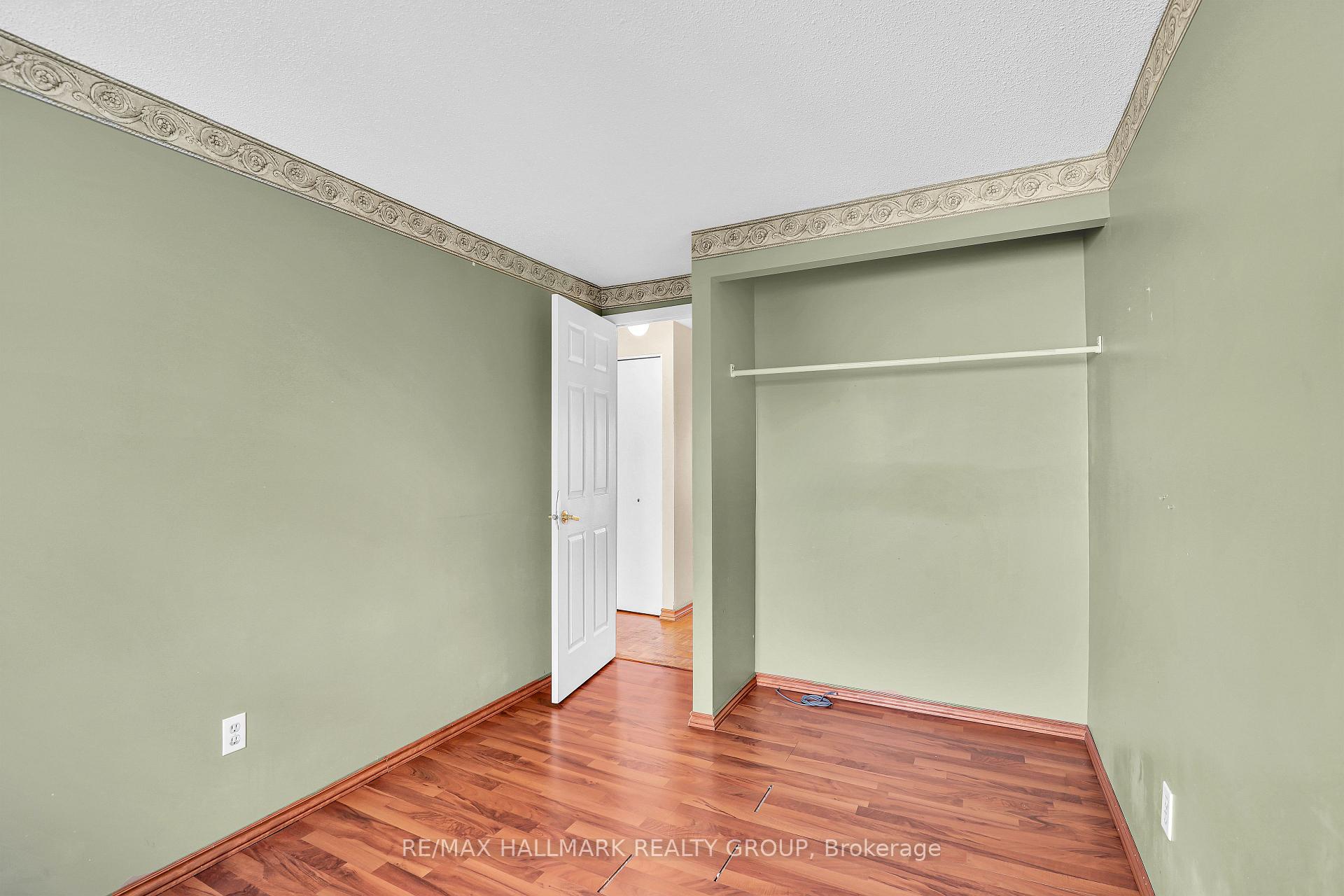 Photo 8 of 924 Dynes Road, Ottawa, Carleton Square — HOMEH